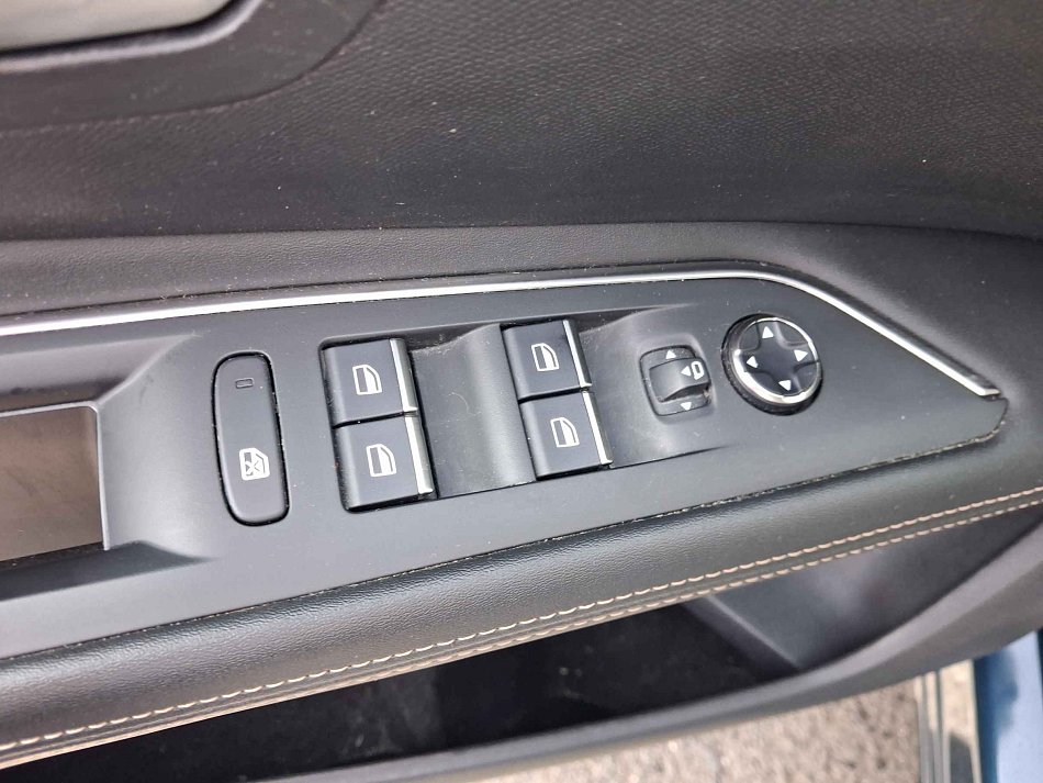 Peugeot 3008 1.2 PT GT