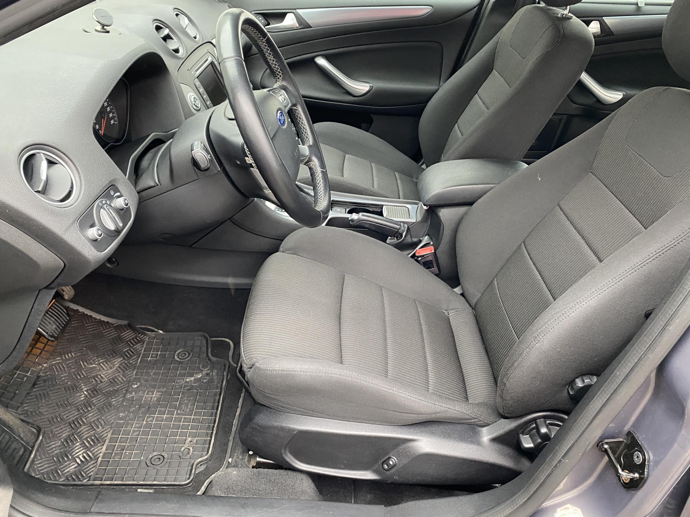 Ford Mondeo, 2012 - pohled č. 11