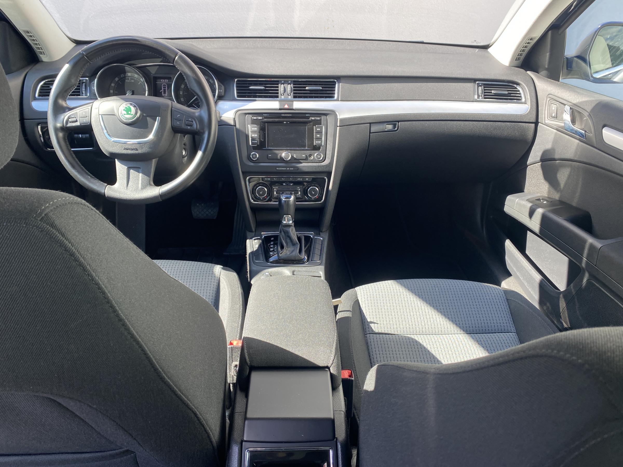 Škoda Superb II, 2013 - pohled č. 8