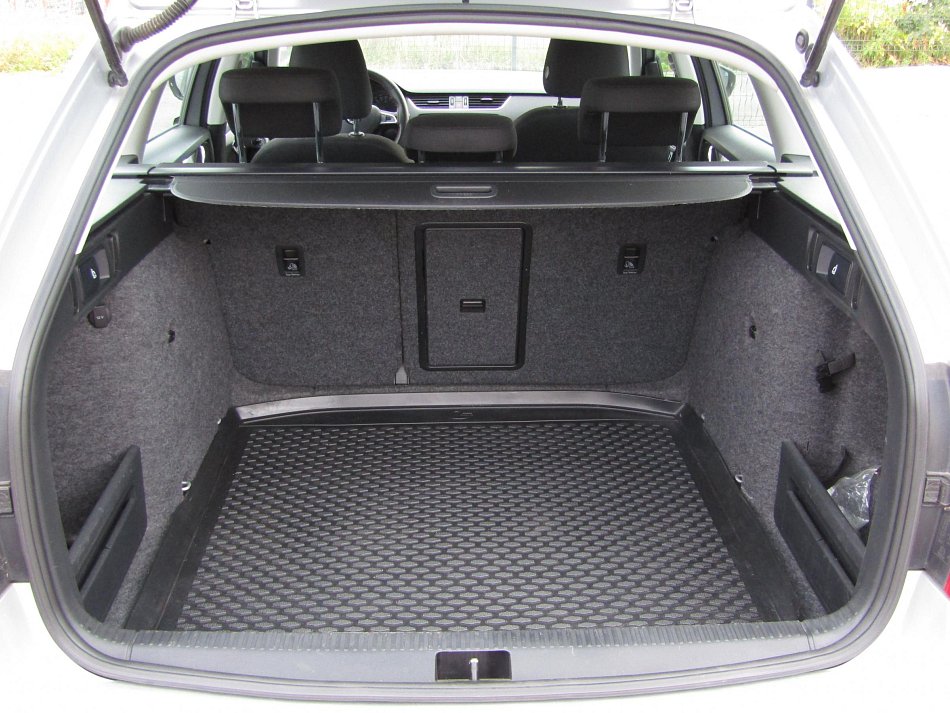 Škoda Octavia III 2.0 TDi Elegance 4x4