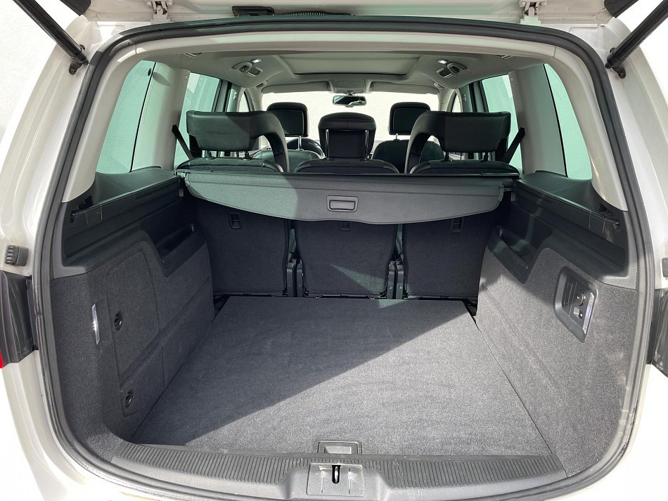 Volkswagen Sharan 2.0TDi Highline 4x4