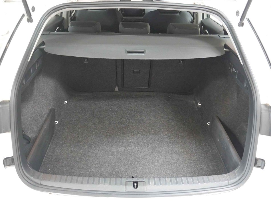 Škoda Octavia IV 1.5TSi Ambition