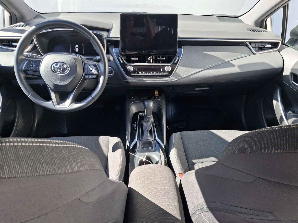Toyota Corolla 1.8 e-CVT Comfort