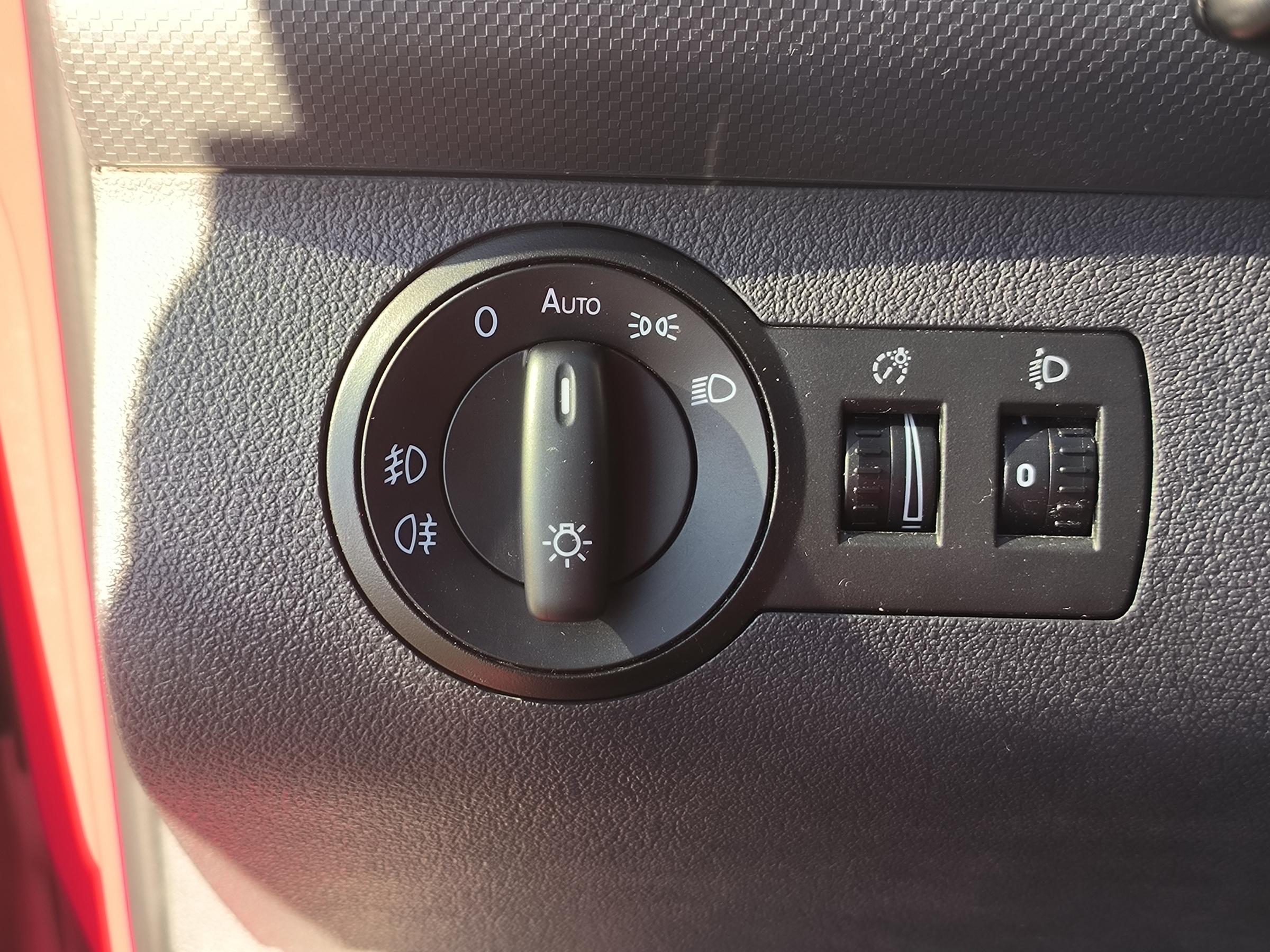 Volkswagen Caddy, 2009 - pohled č. 13