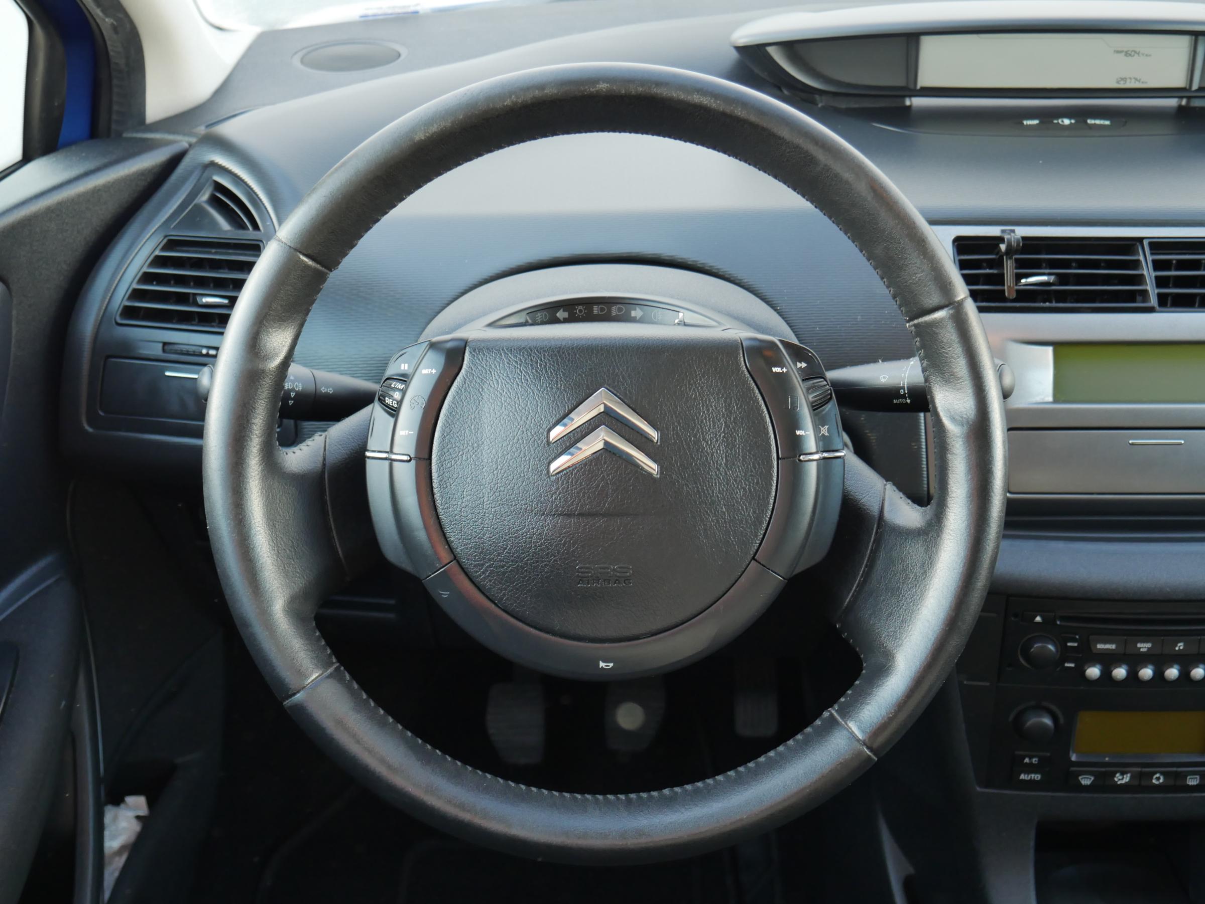 Citroën C4, 2010 - pohled č. 11