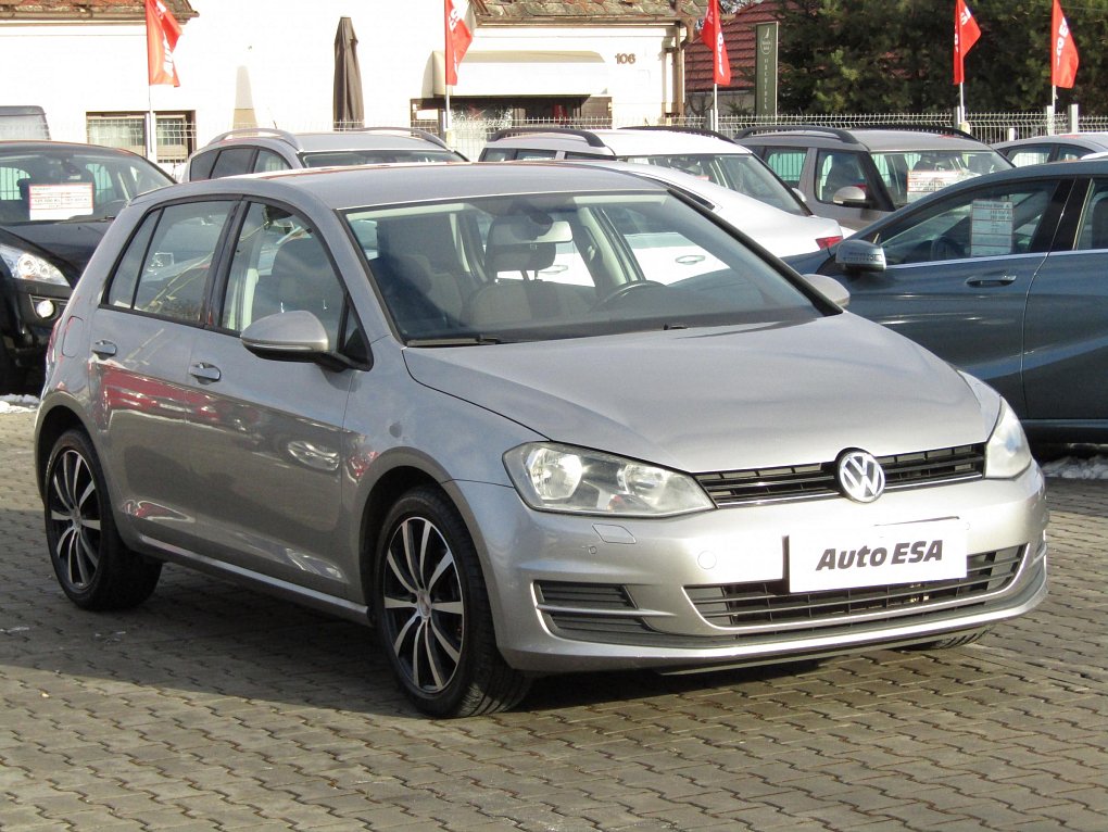 Volkswagen Golf 1.2 TSi 