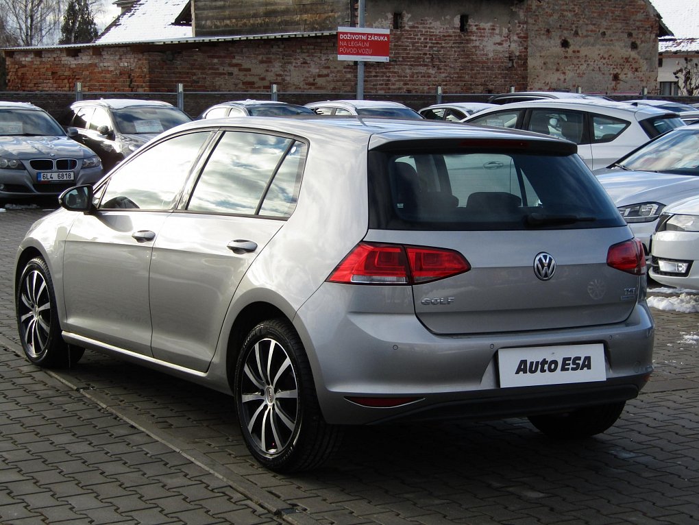 Volkswagen Golf 1.2 TSi 