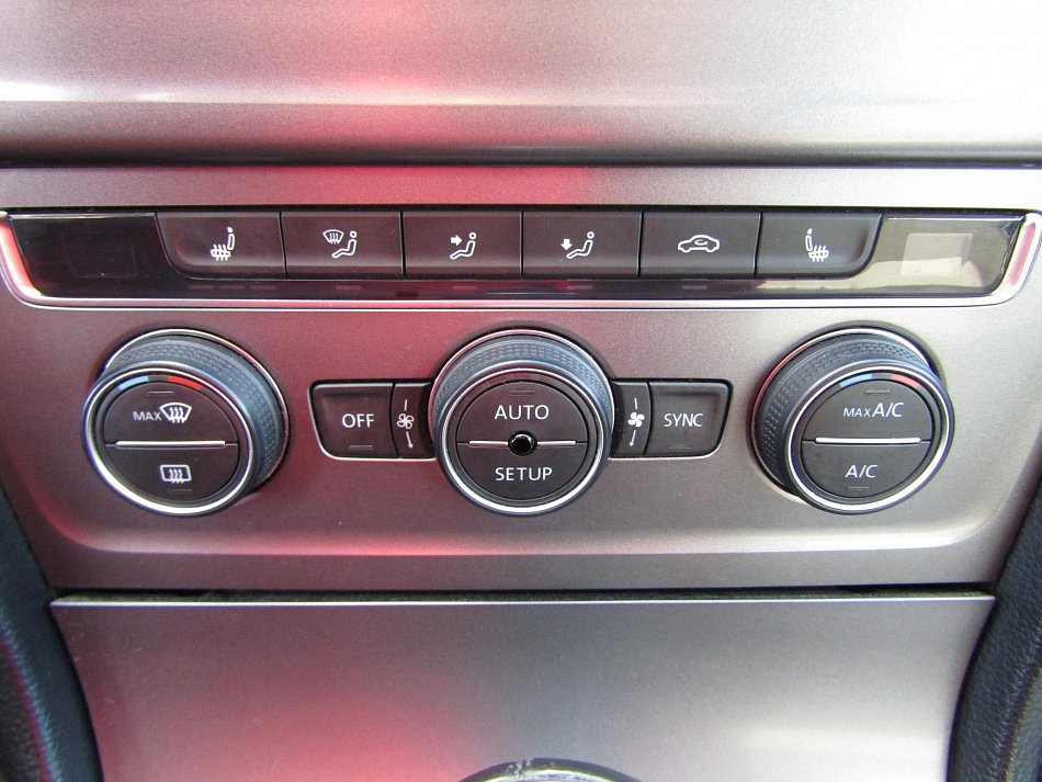 Volkswagen Golf 1.2 TSi 