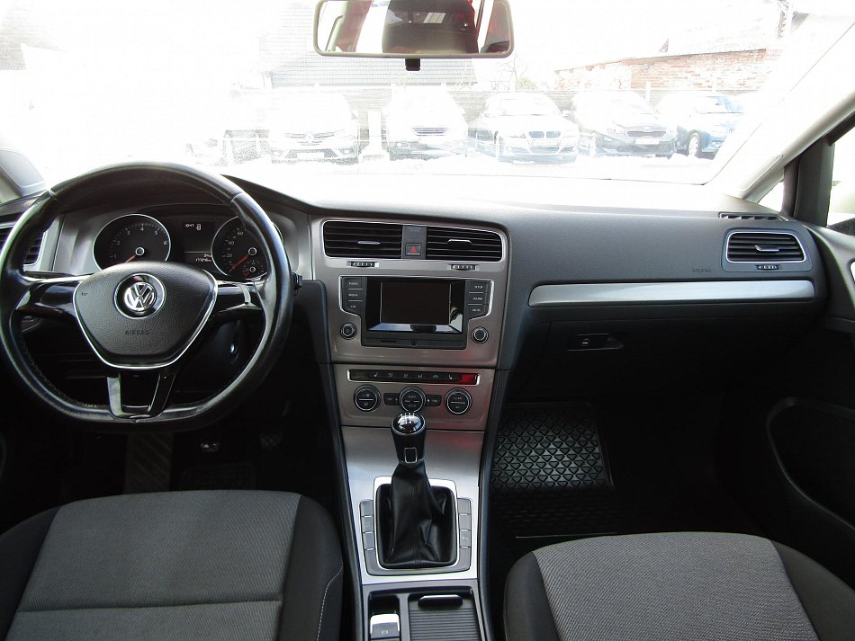 Volkswagen Golf 1.2 TSi 