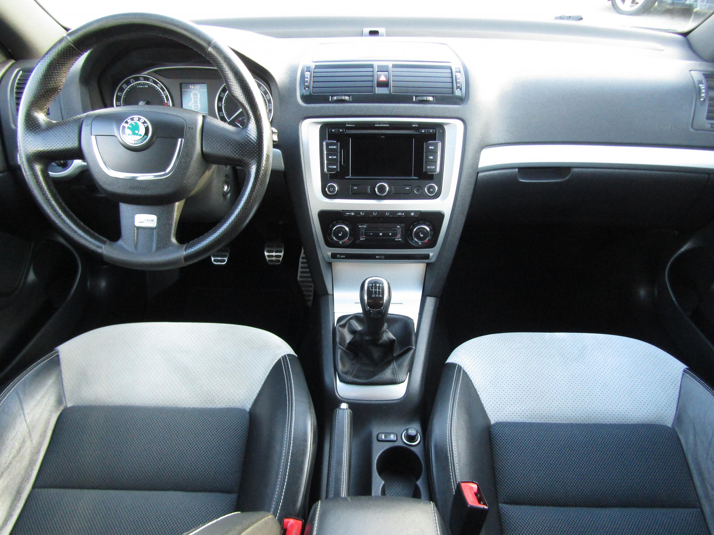 Škoda Octavia II, 2010 - pohled č. 14