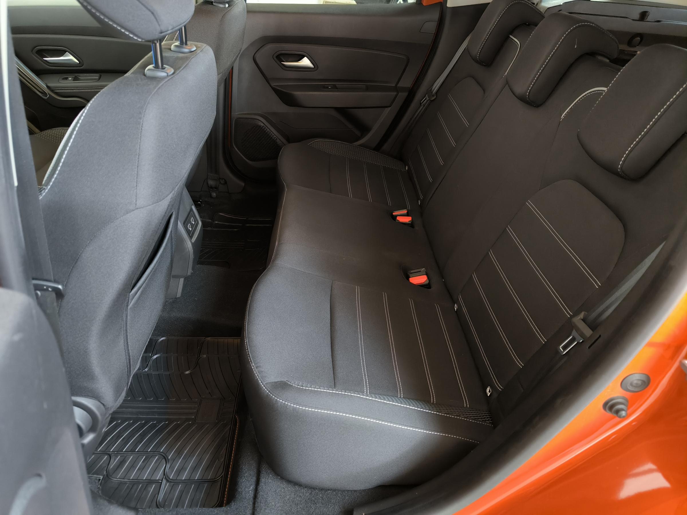 Dacia Duster, 2021 - pohled č. 9