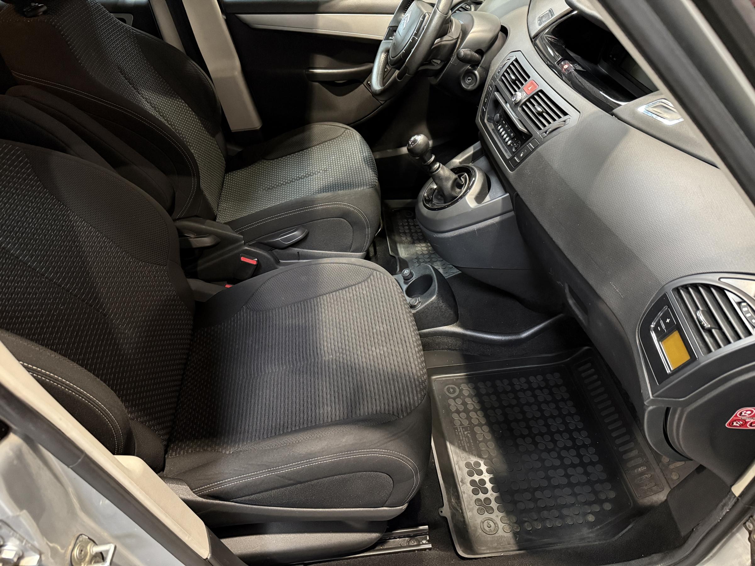 Citroën C4 Picasso, 2011 - pohled č. 13