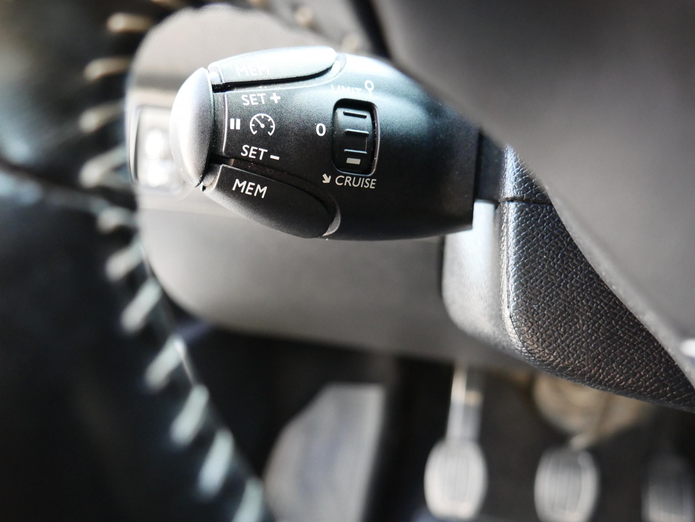 Peugeot 308, 2015 - pohled č. 12