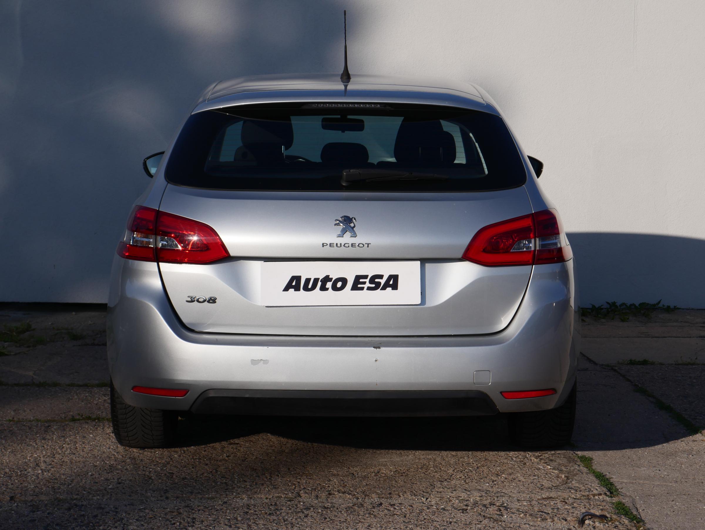 Peugeot 308, 2015 - pohled č. 5
