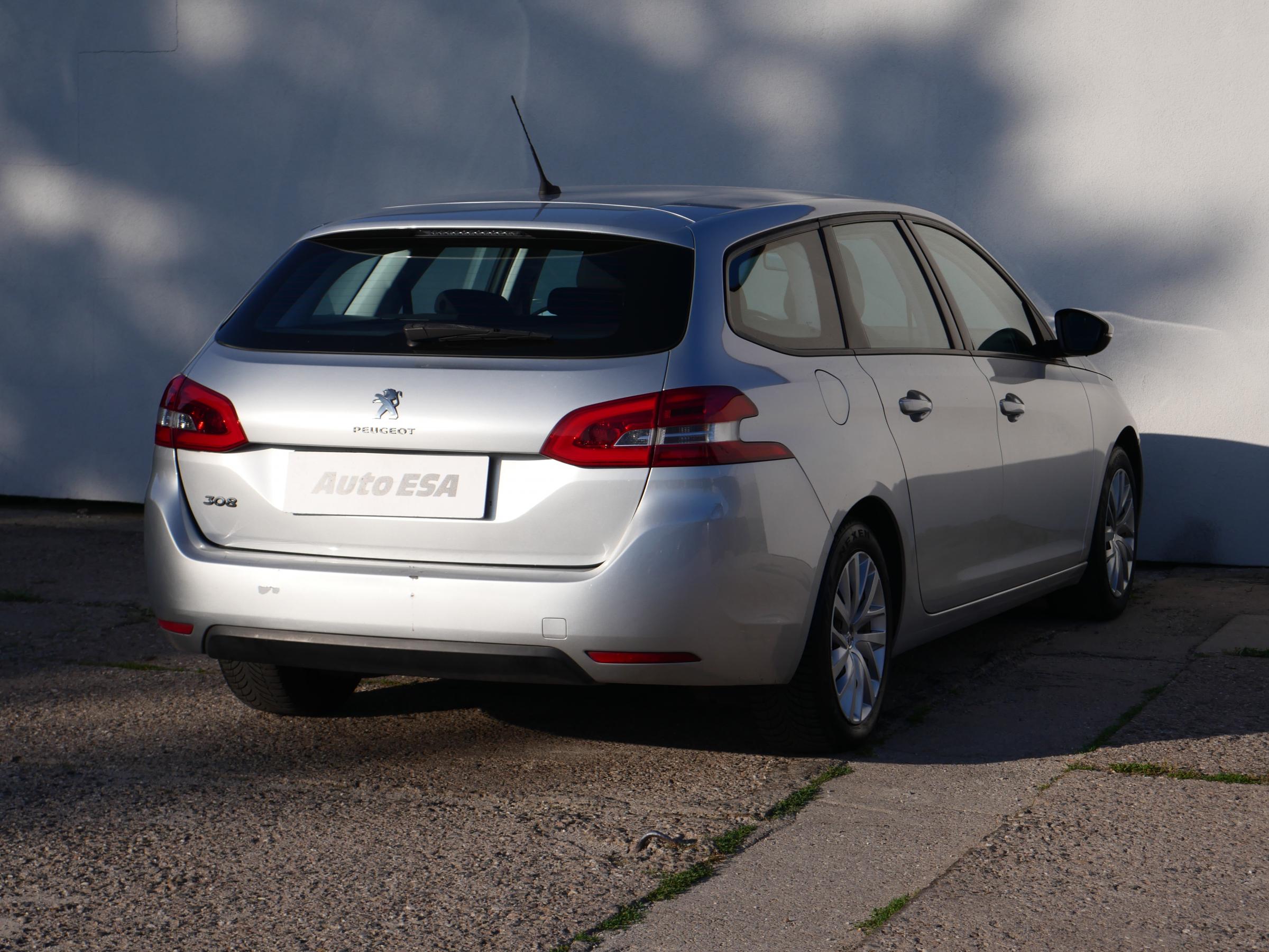 Peugeot 308, 2015 - pohled č. 6