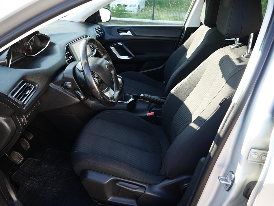 Peugeot 308 1.2 PT 