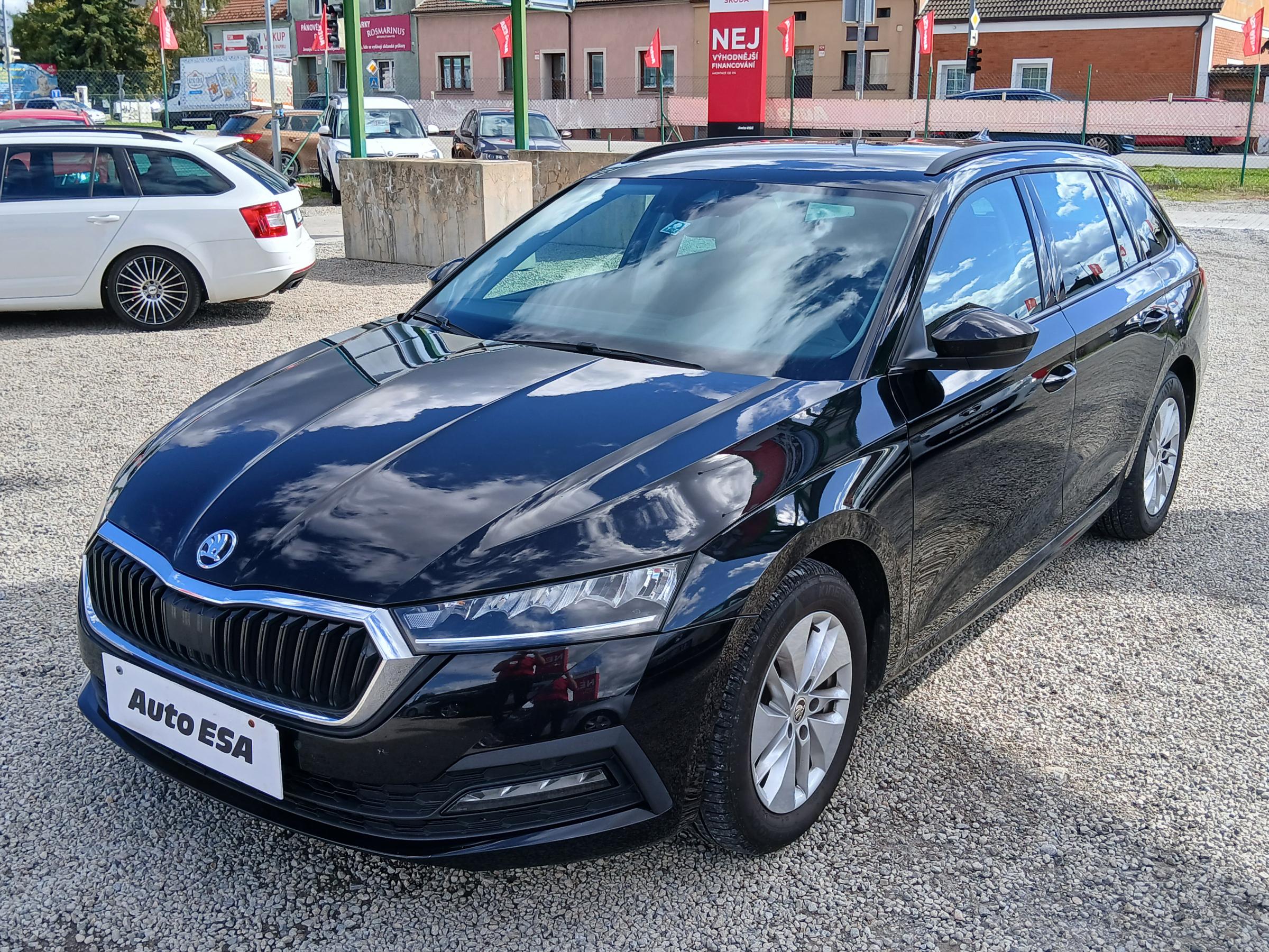 Škoda Octavia IV, 2020 - pohled č. 3