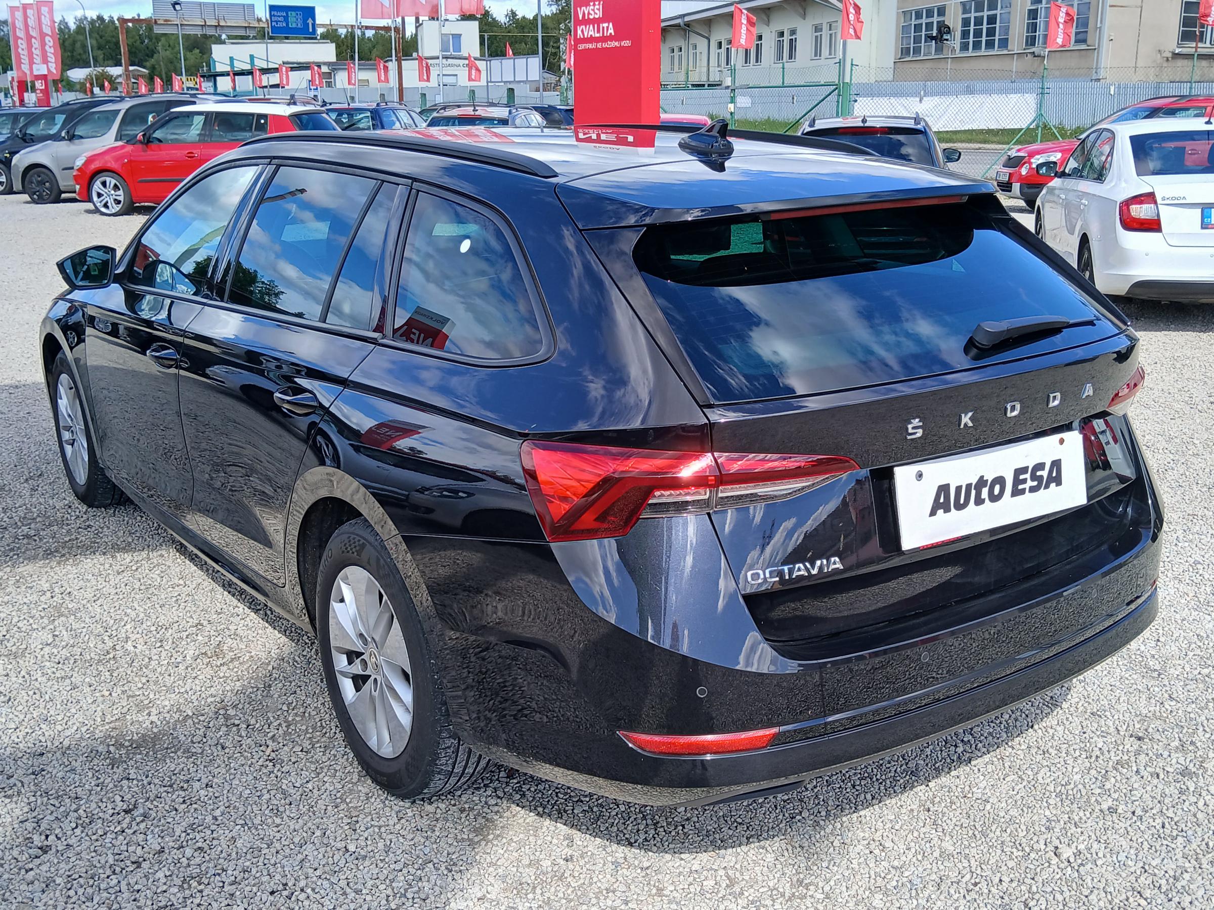 Škoda Octavia IV, 2020 - pohled č. 6