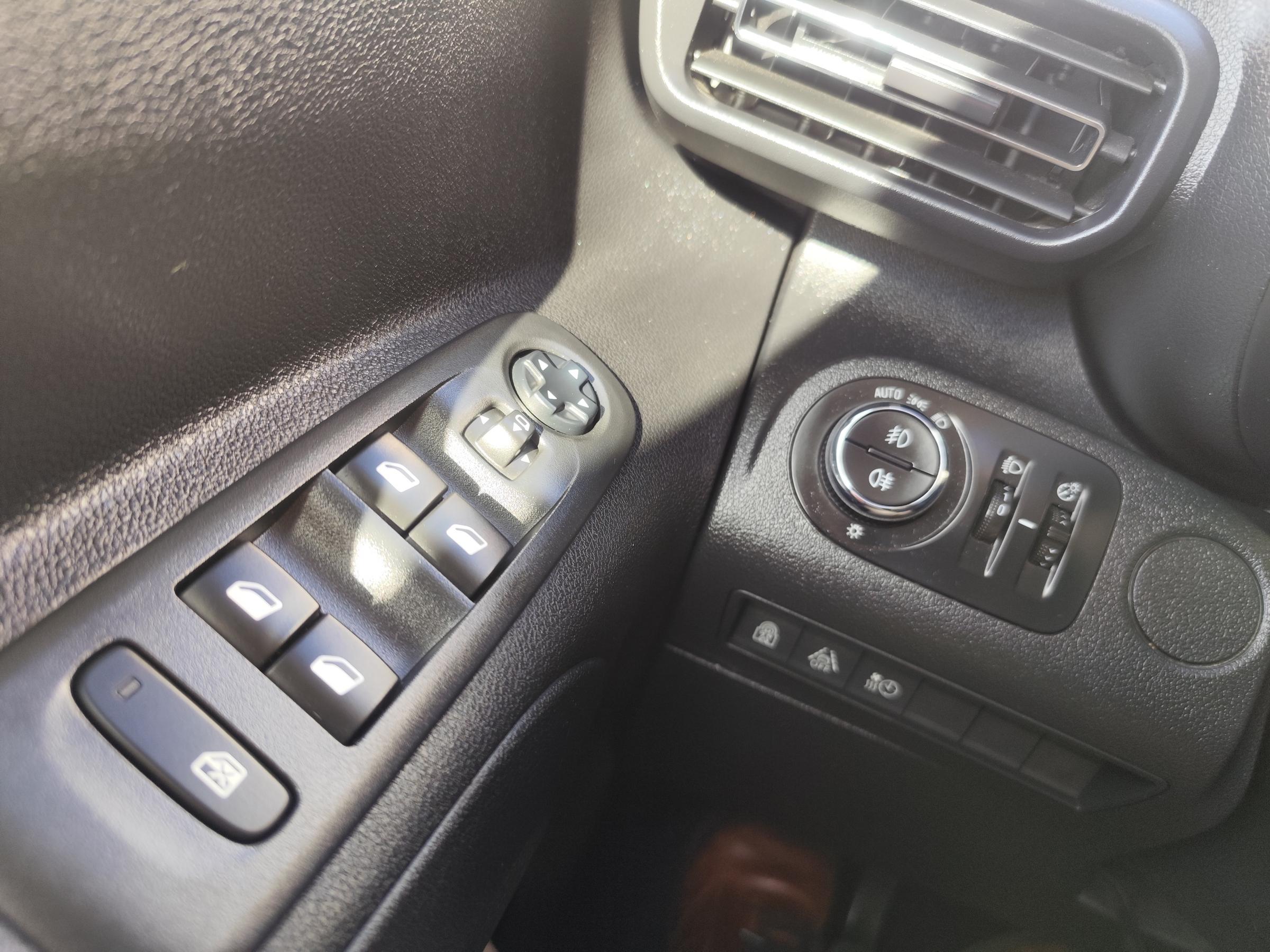 Opel Combo, 2022 - pohled č. 22