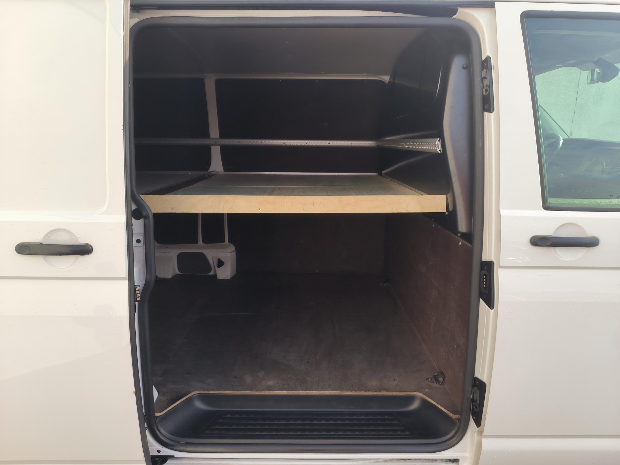 Volkswagen Transporter, 2020 - pohled č. 8