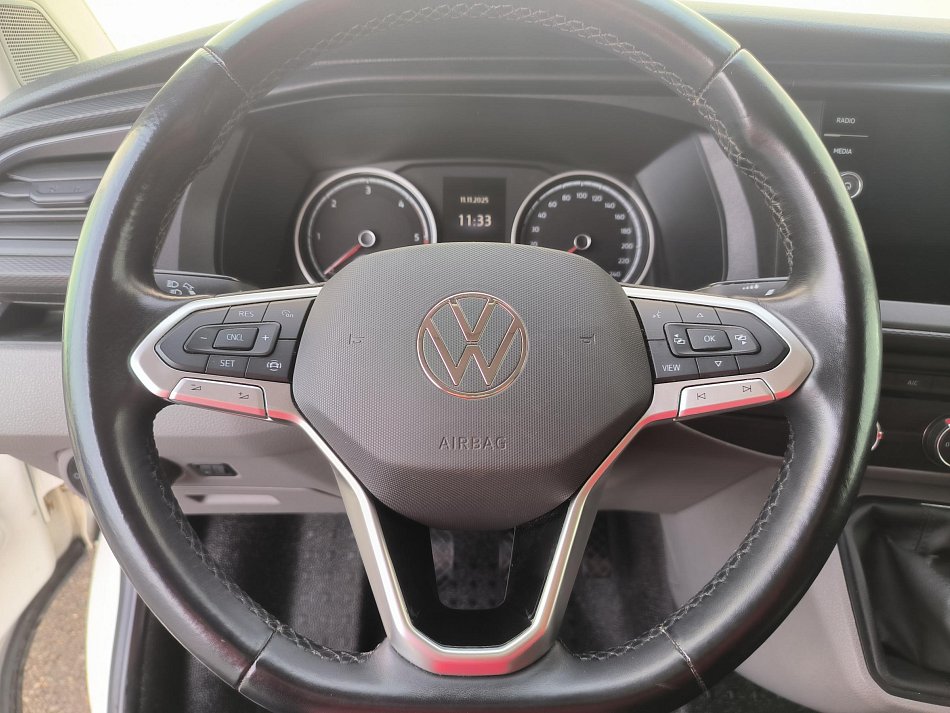 Volkswagen Transporter 2.0TDi  L2H1 T6.1