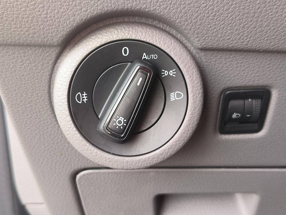 Volkswagen Transporter 2.0TDi  L2H1 T6.1