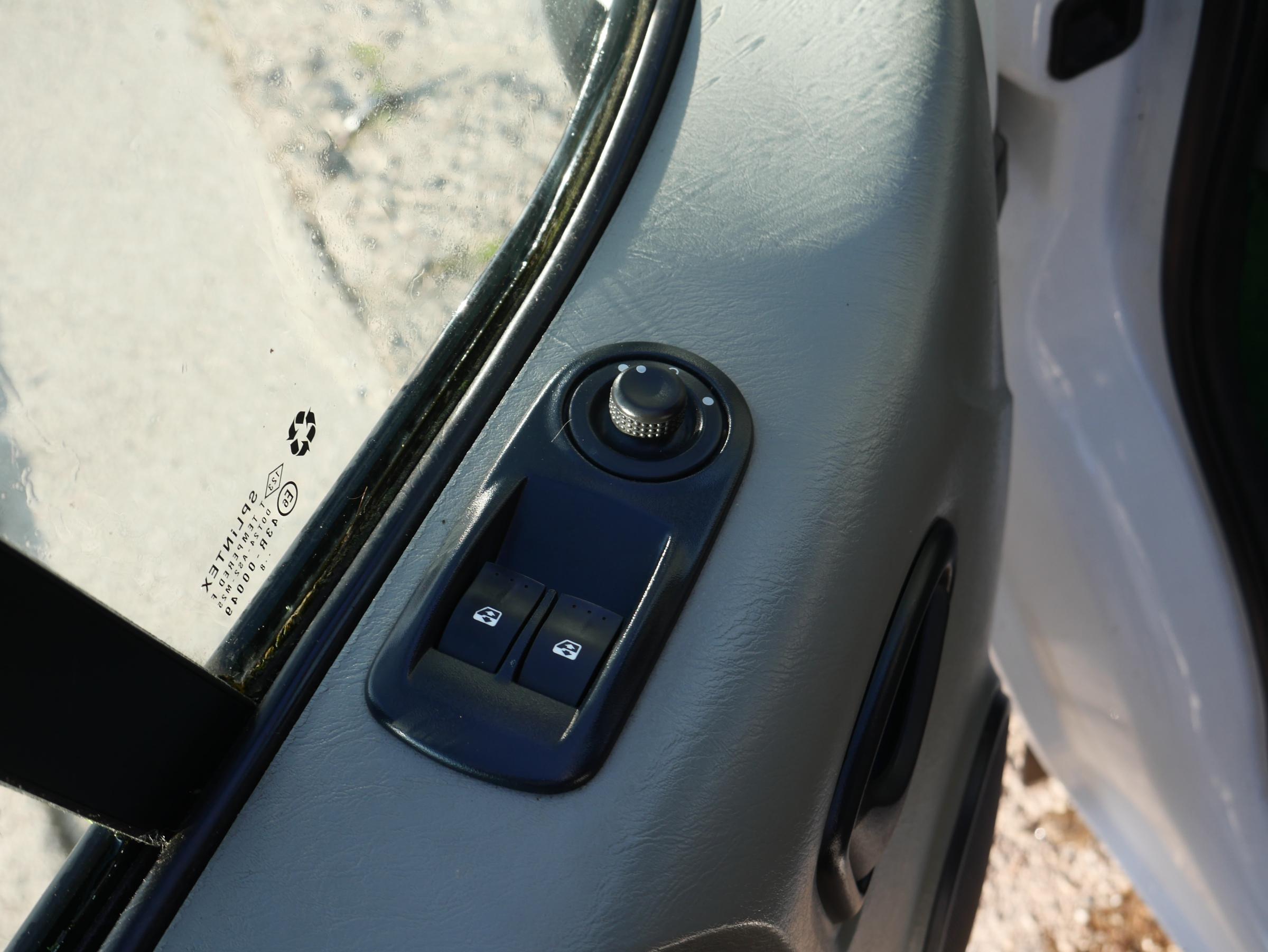 Renault Trafic, 2008 - pohled č. 13