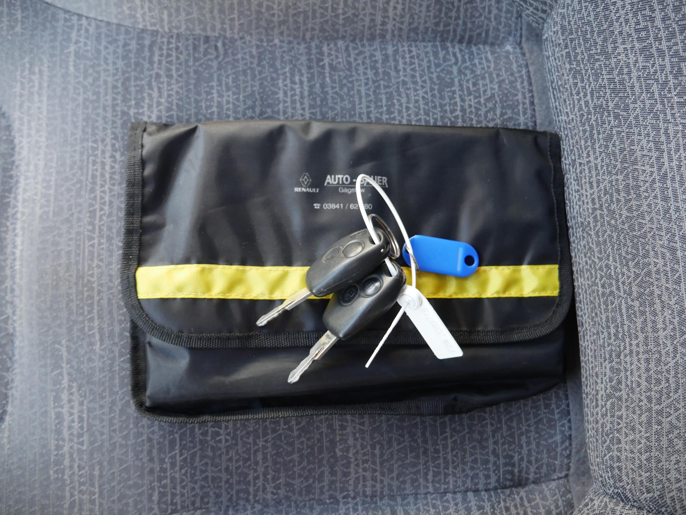 Renault Trafic, 2008 - pohled č. 15