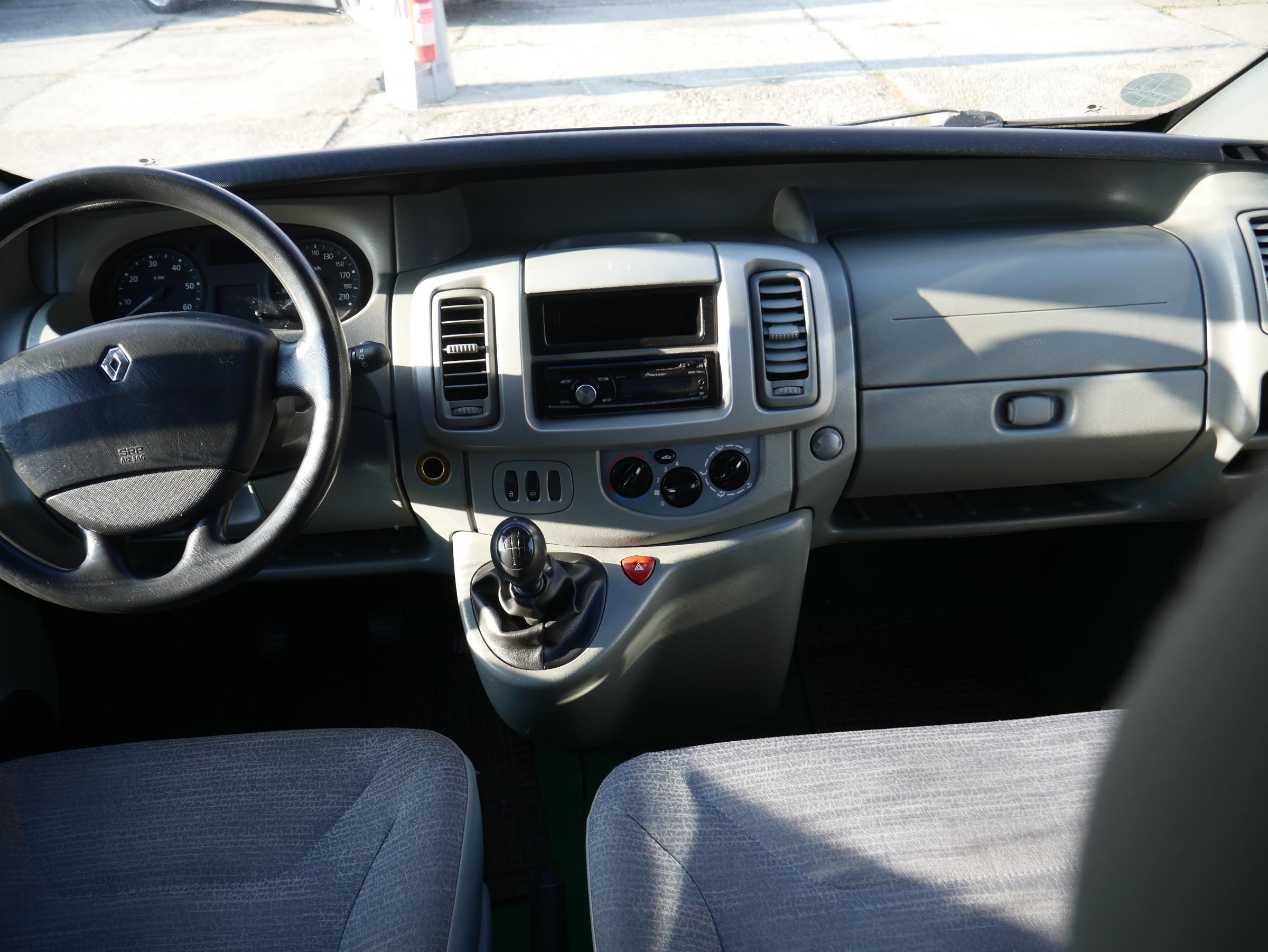 Renault Trafic, 2008 - pohled č. 8