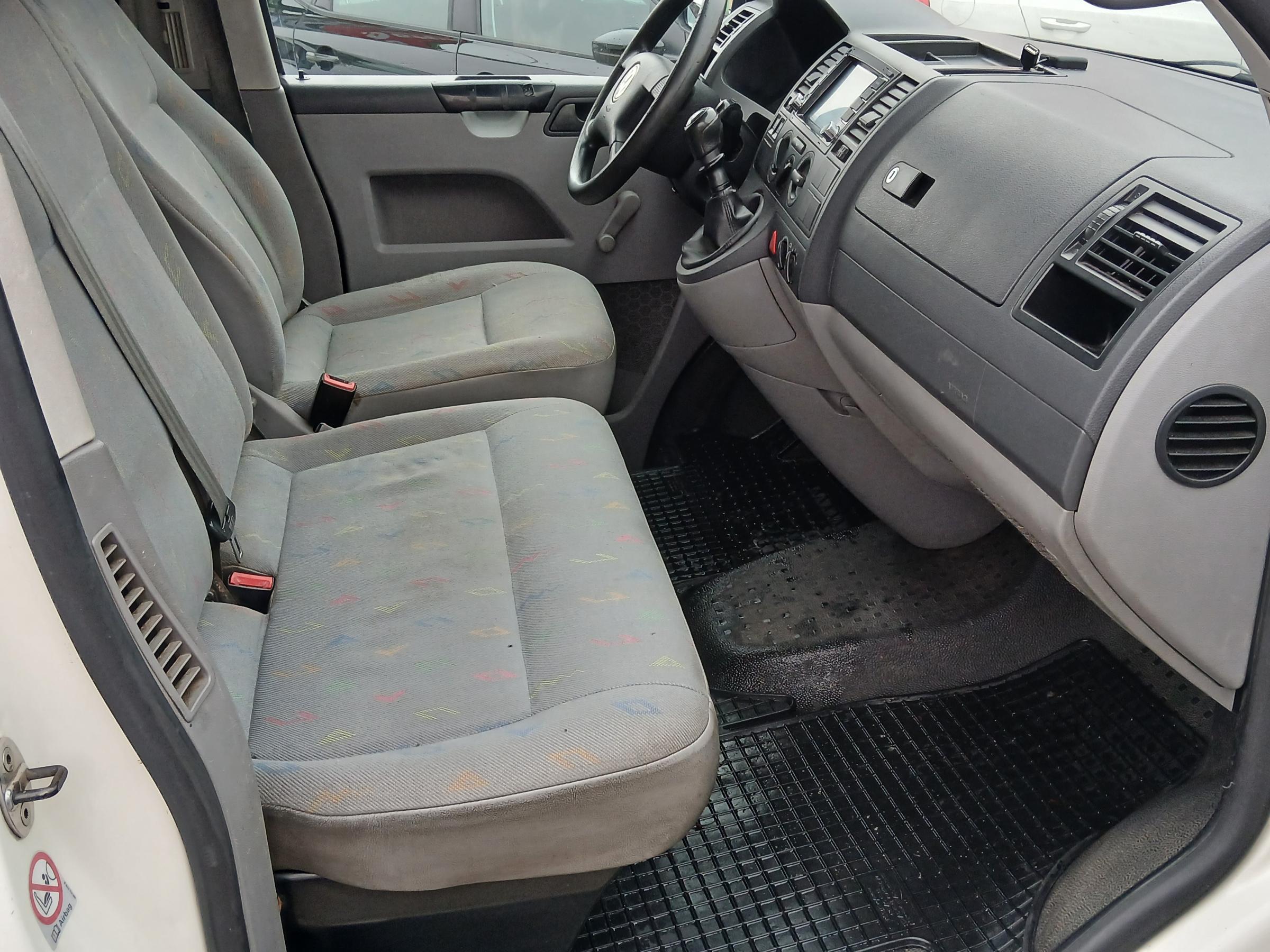 Volkswagen Transporter, 2004 - pohled č. 10