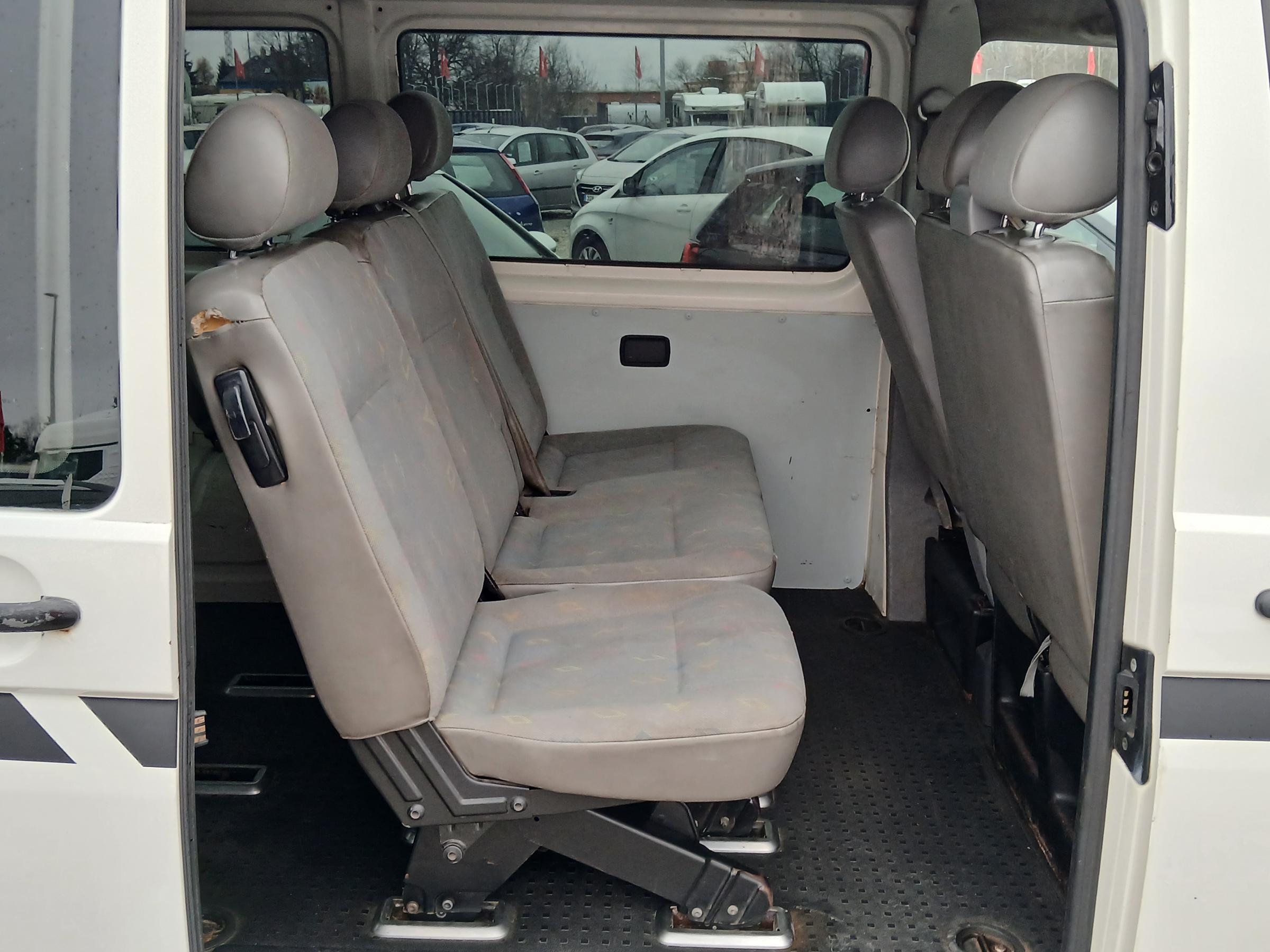 Volkswagen Transporter, 2004 - pohled č. 11