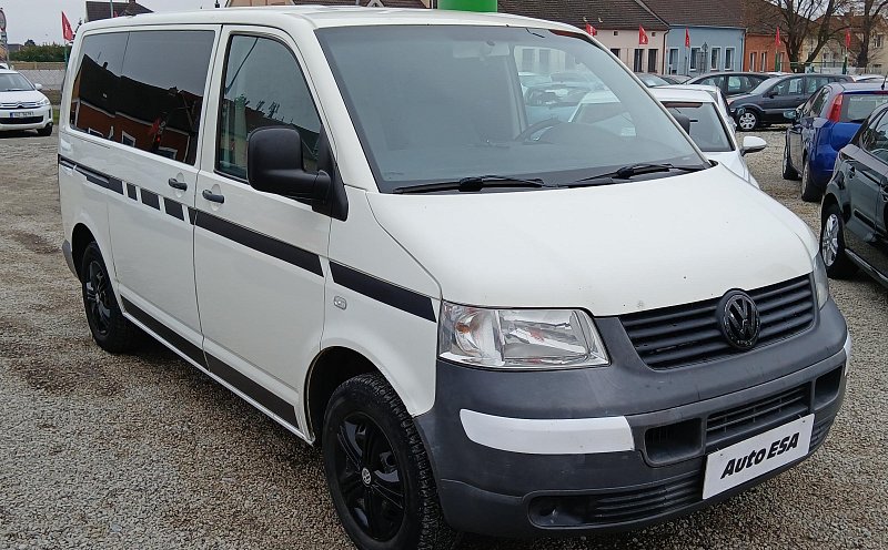 Volkswagen Transporter 2.5TDi  6míst