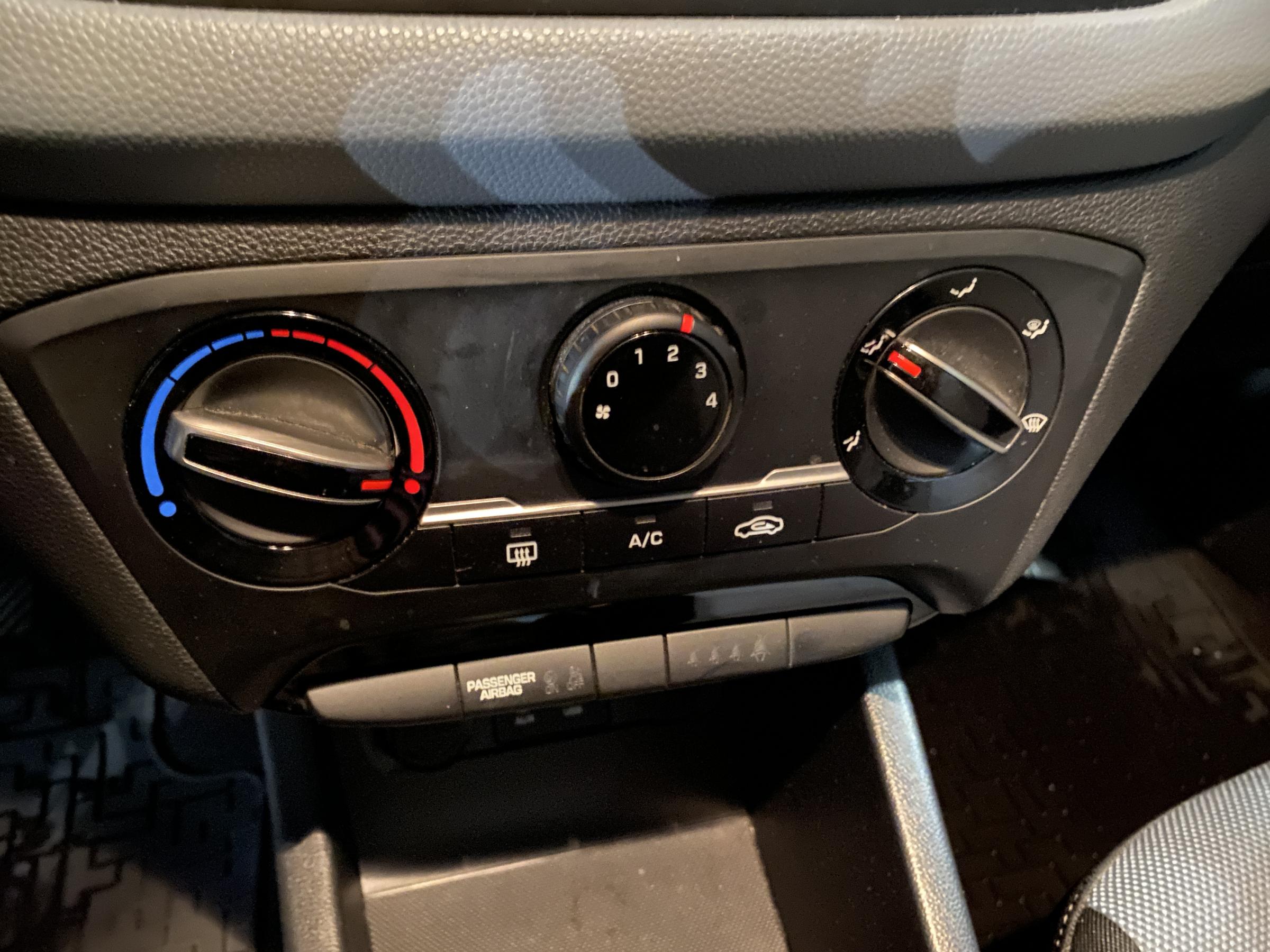 Hyundai i20, 2017 - pohled č. 13