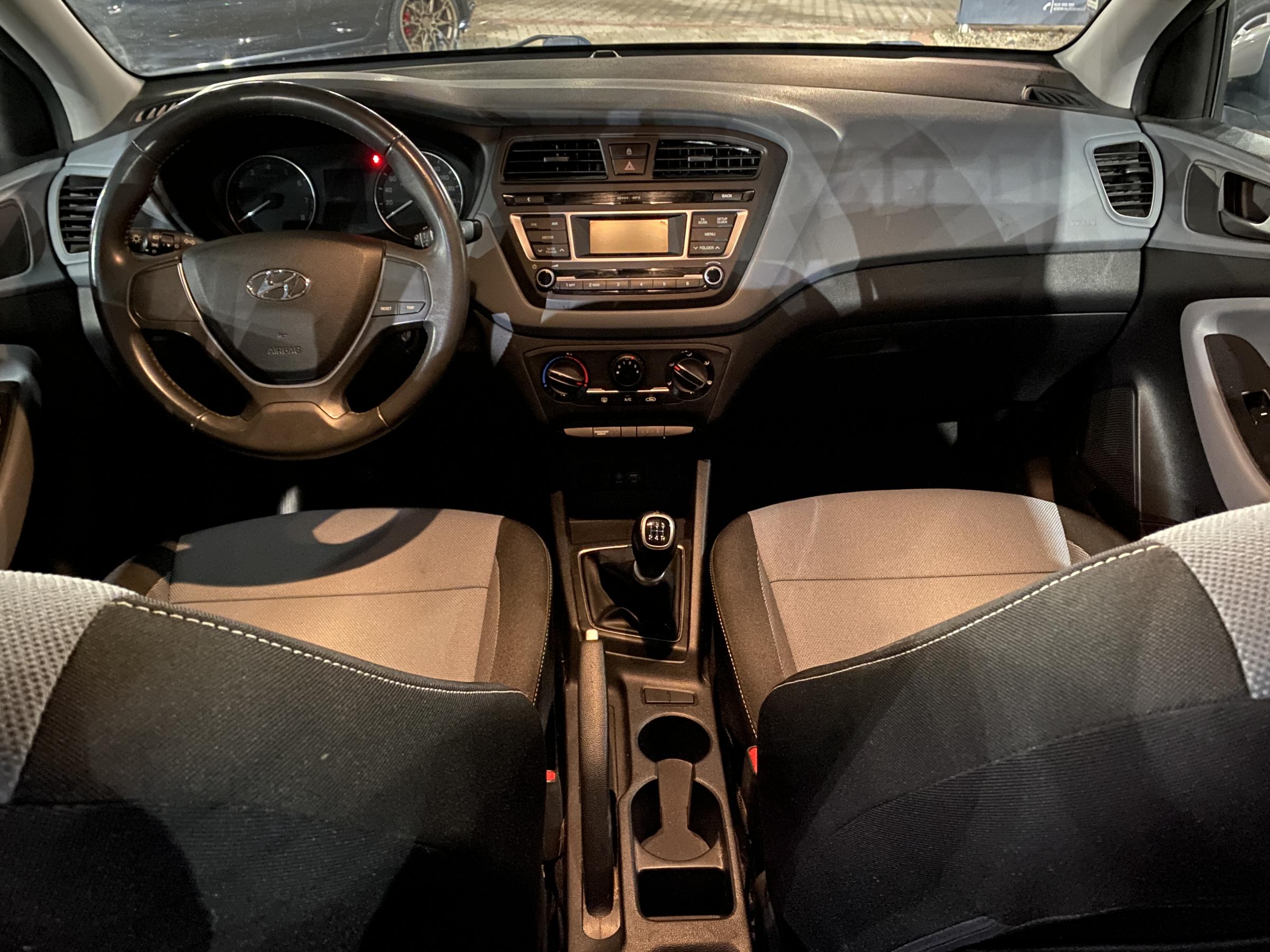 Hyundai i20, 2017 - pohled č. 8