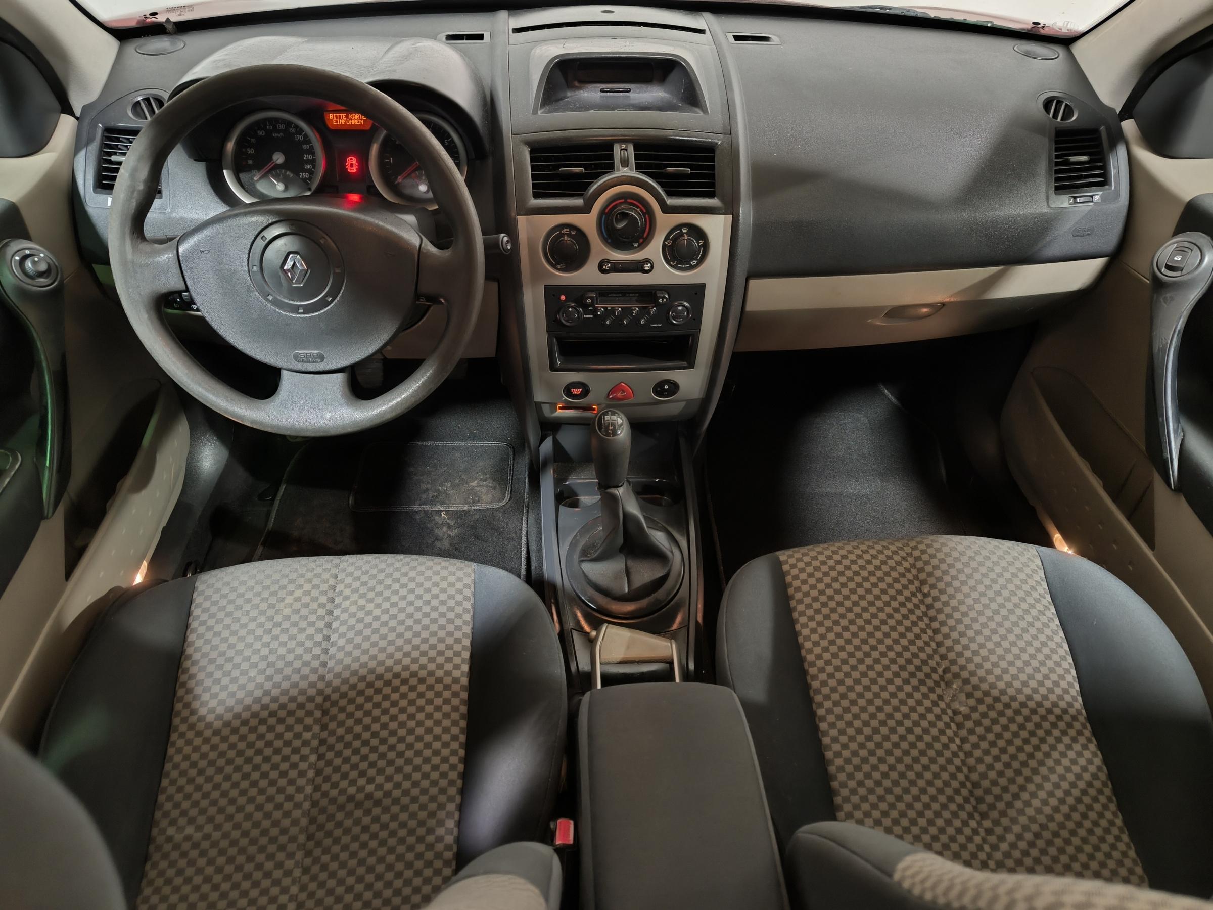 Renault Mégane, 2004 - pohled č. 8