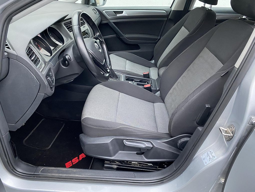 Volkswagen Golf 1.2 TSi Trendline VII