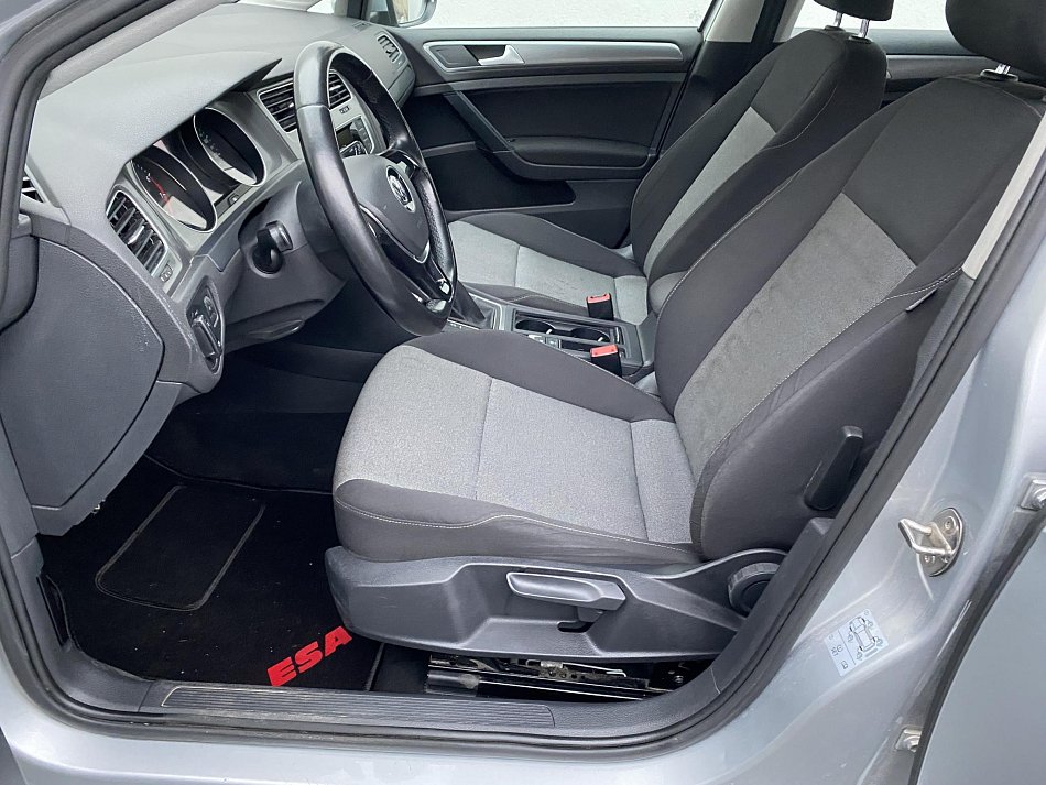 Volkswagen Golf 1.2 TSi Trendline VII