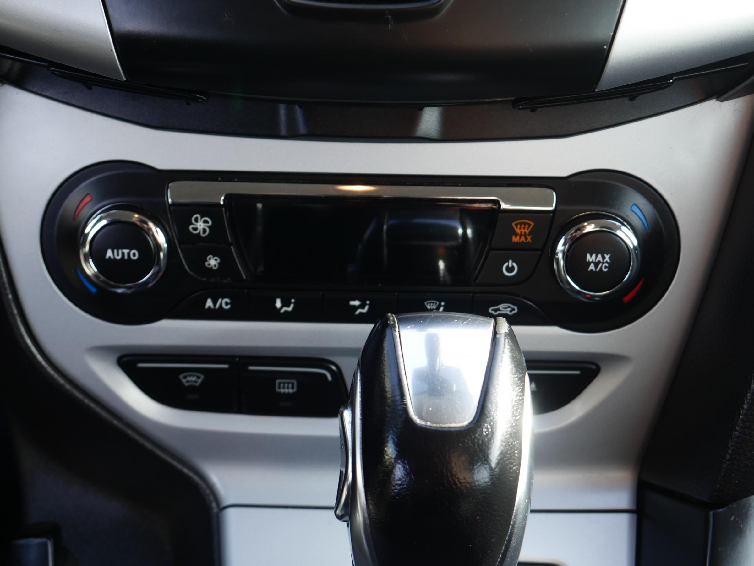 Ford Focus, 2012 - pohled č. 14