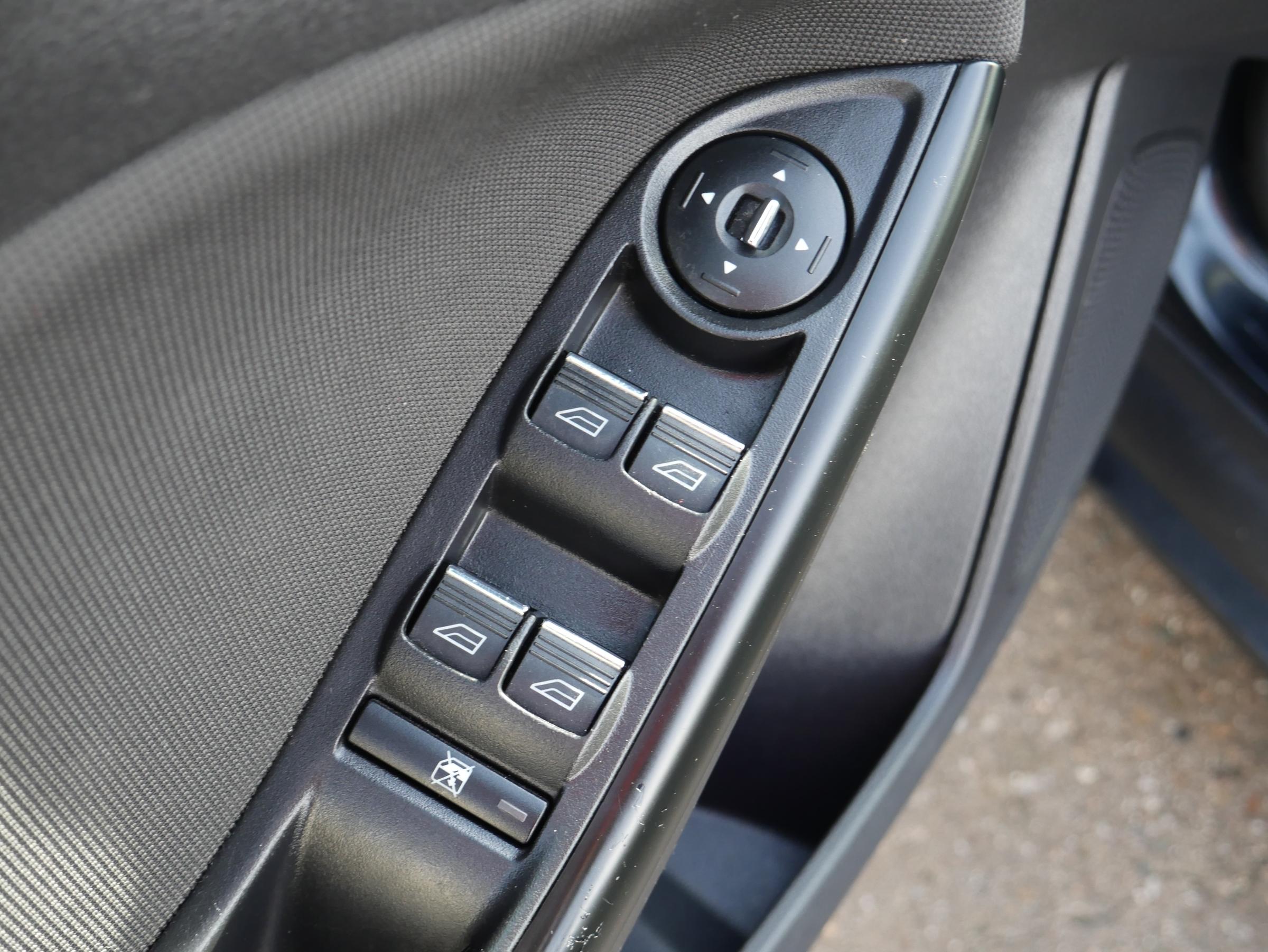 Ford Focus, 2012 - pohled č. 18