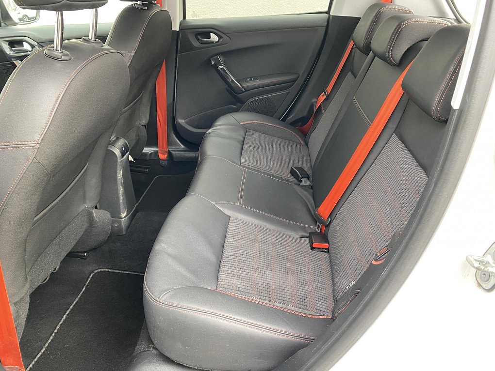 Peugeot 208 1.2PT Roland Garros