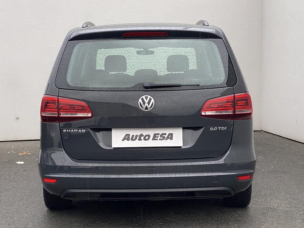 Volkswagen Sharan 2.0 TDi 