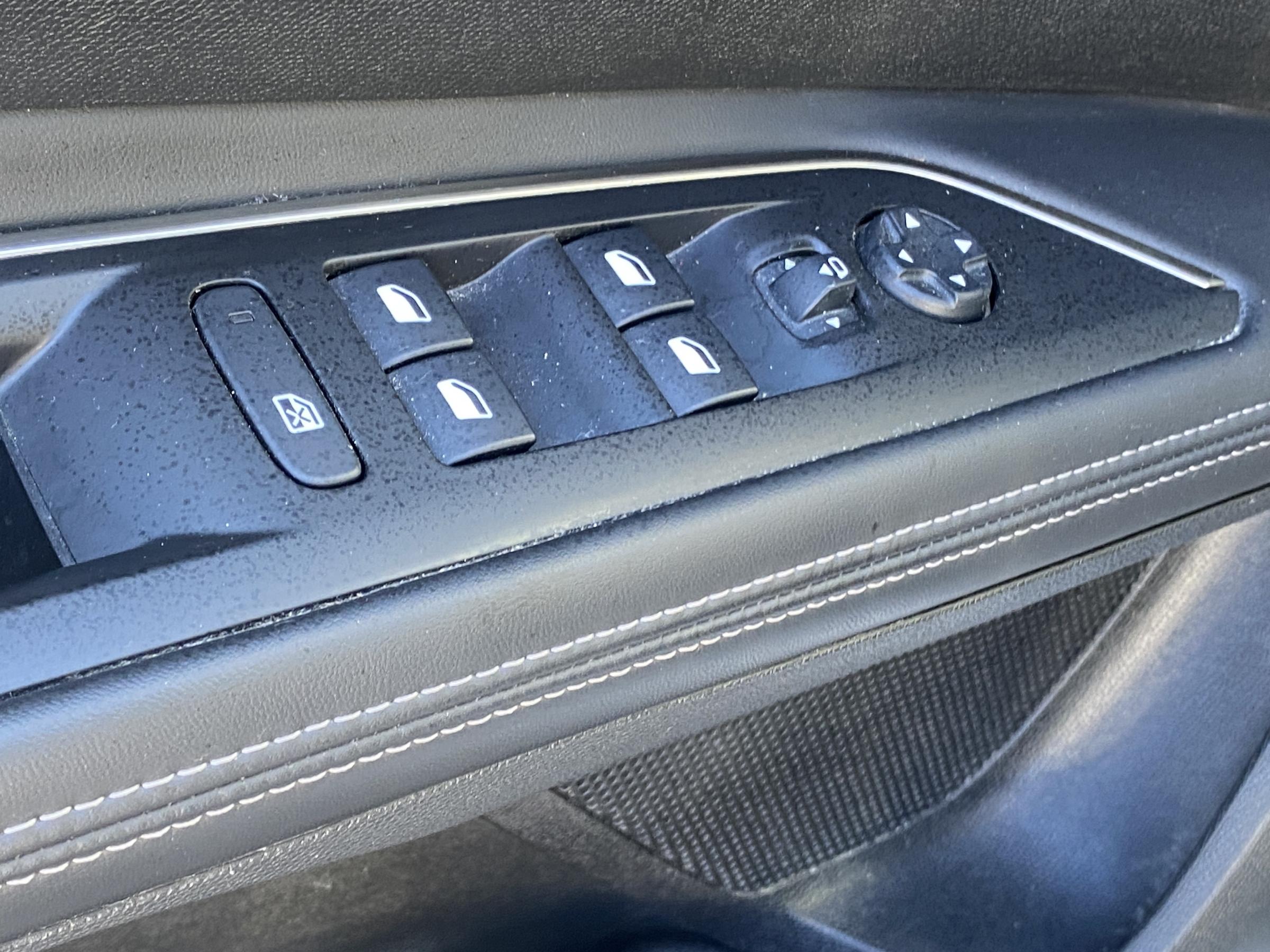 Peugeot 5008, 2018 - pohled č. 11