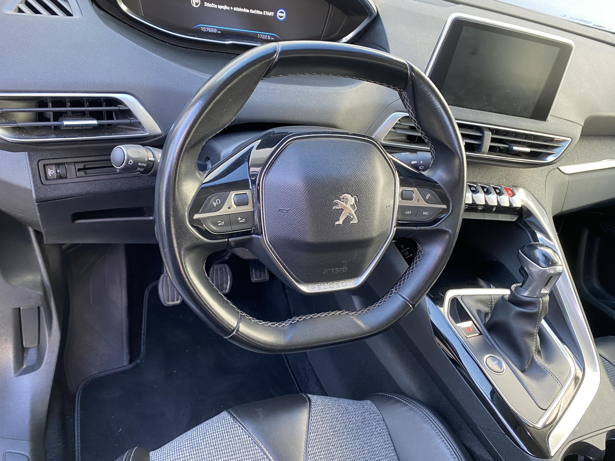 Peugeot 5008, 2018 - pohled č. 12