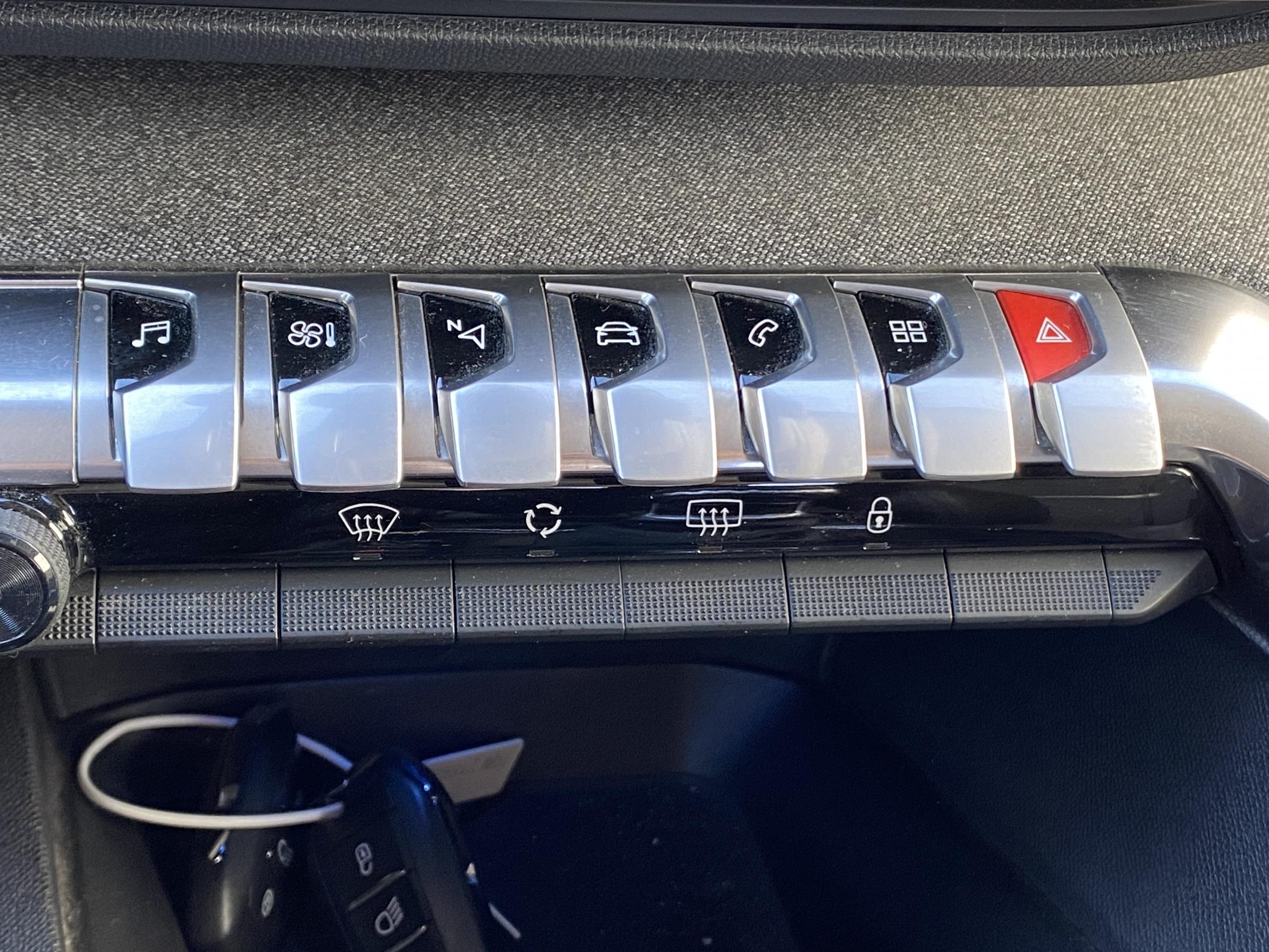 Peugeot 5008, 2018 - pohled č. 14