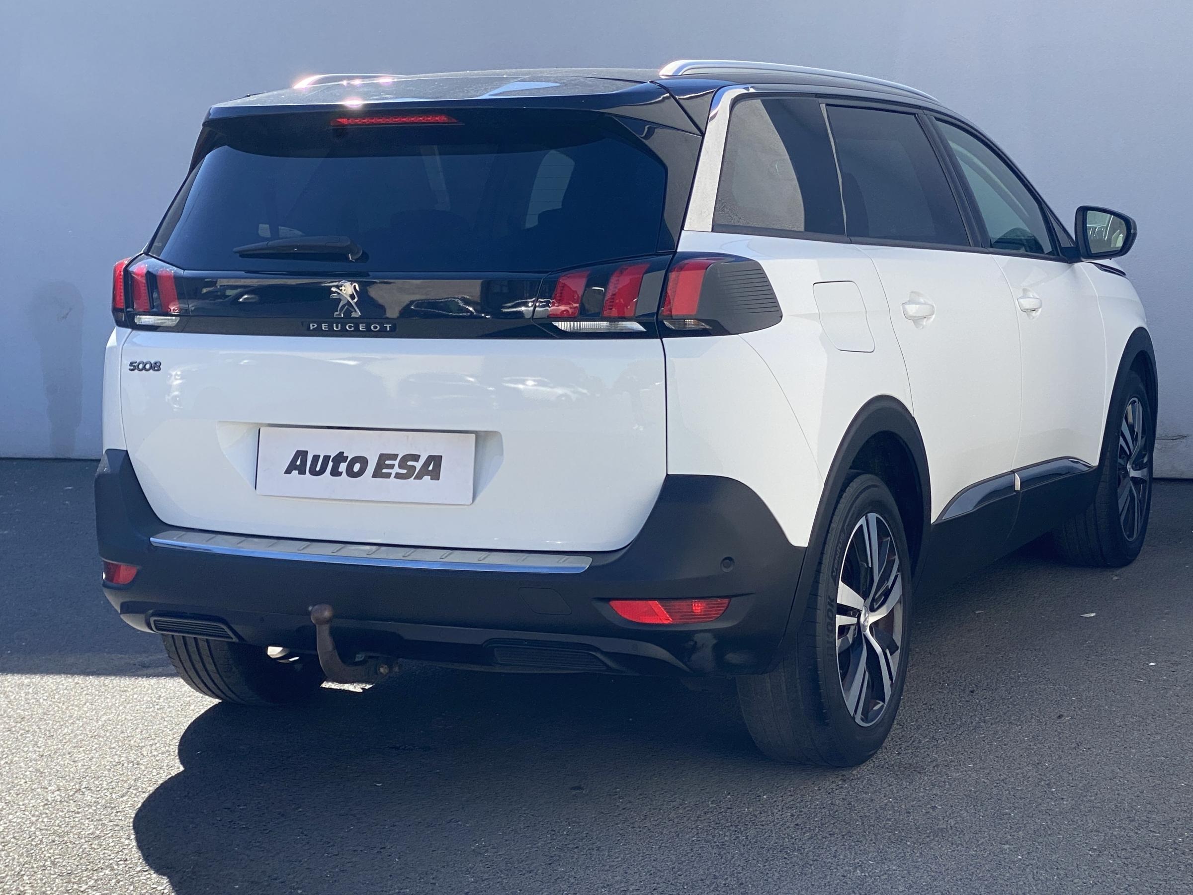 Peugeot 5008, 2018 - pohled č. 4