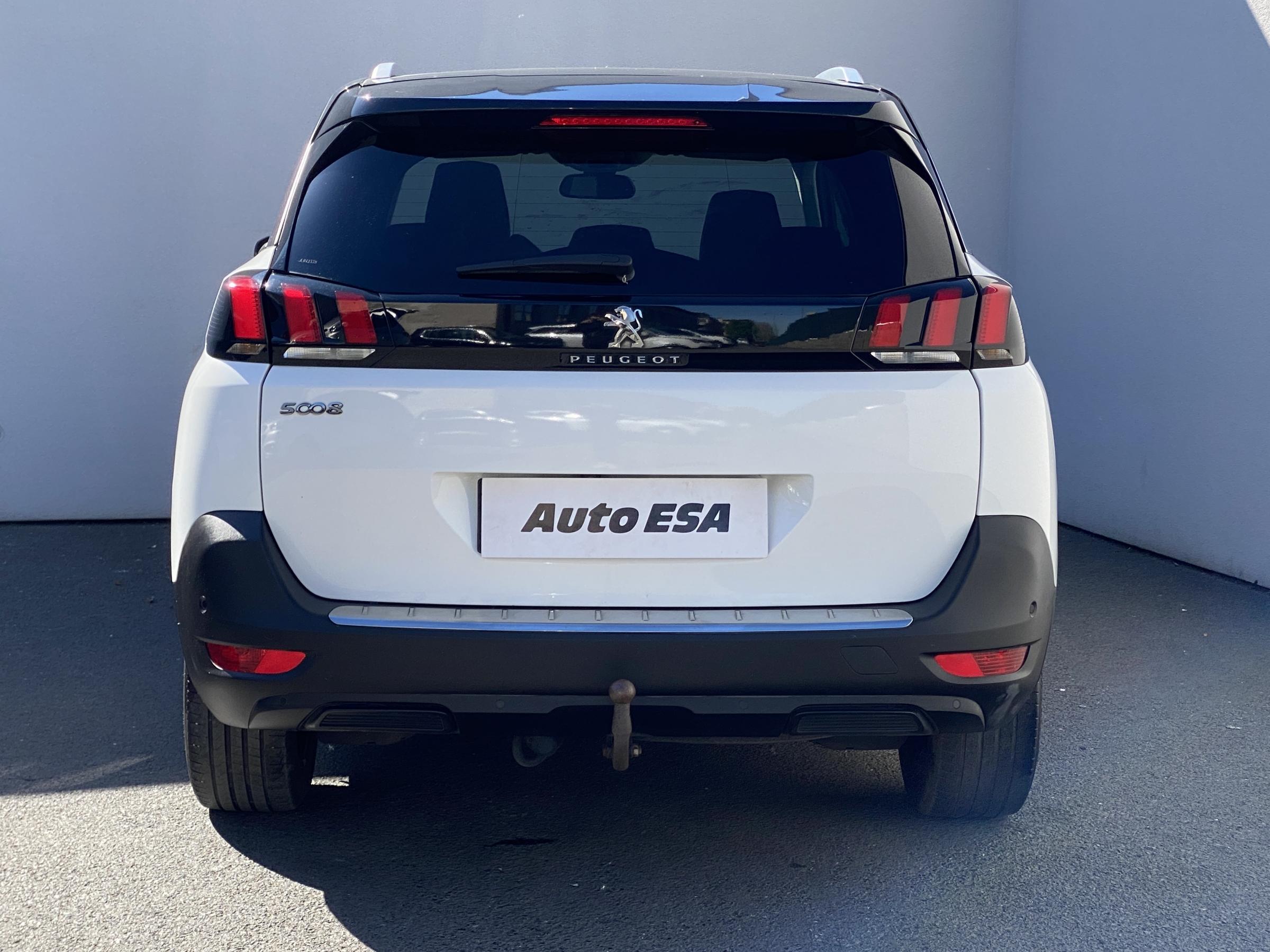 Peugeot 5008, 2018 - pohled č. 5