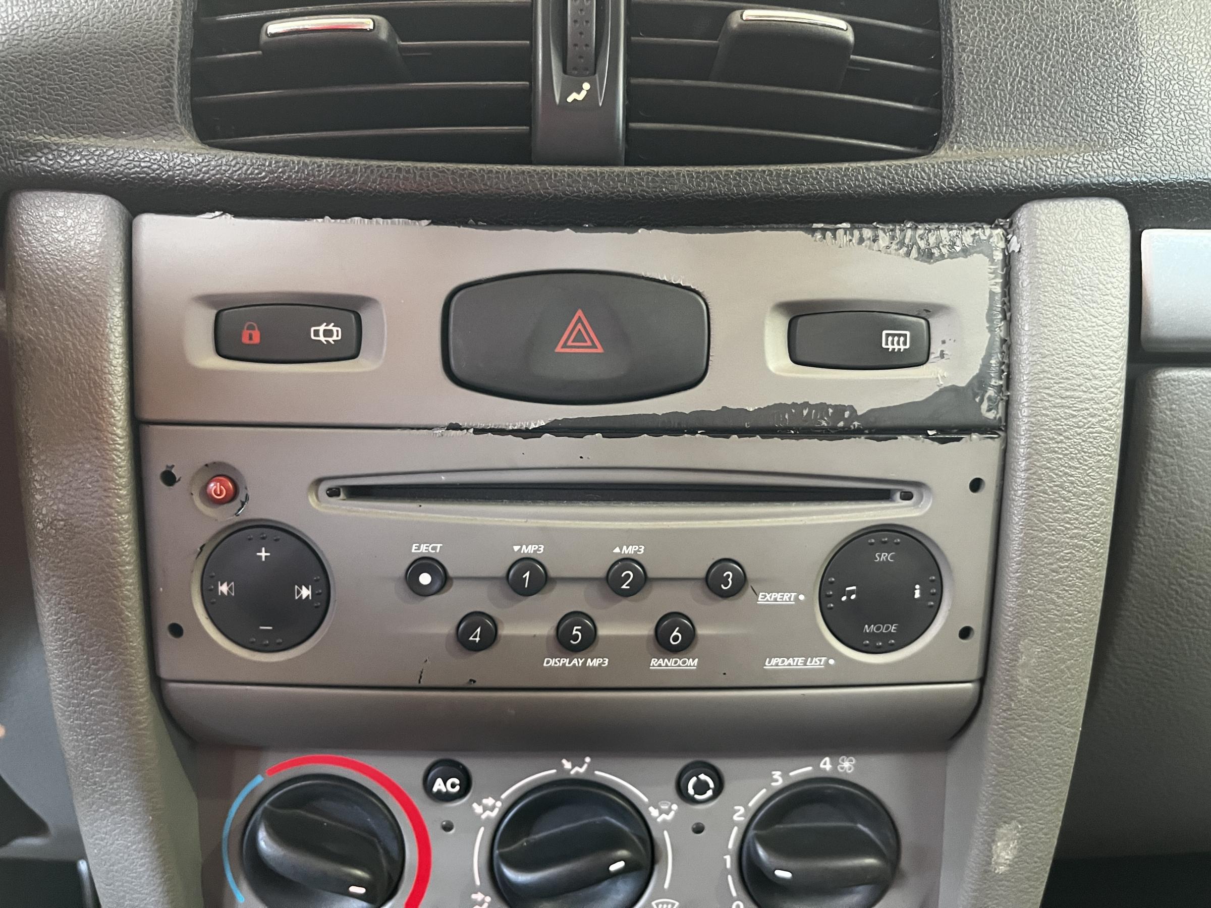 Renault Thalia, 2012 - pohled č. 11