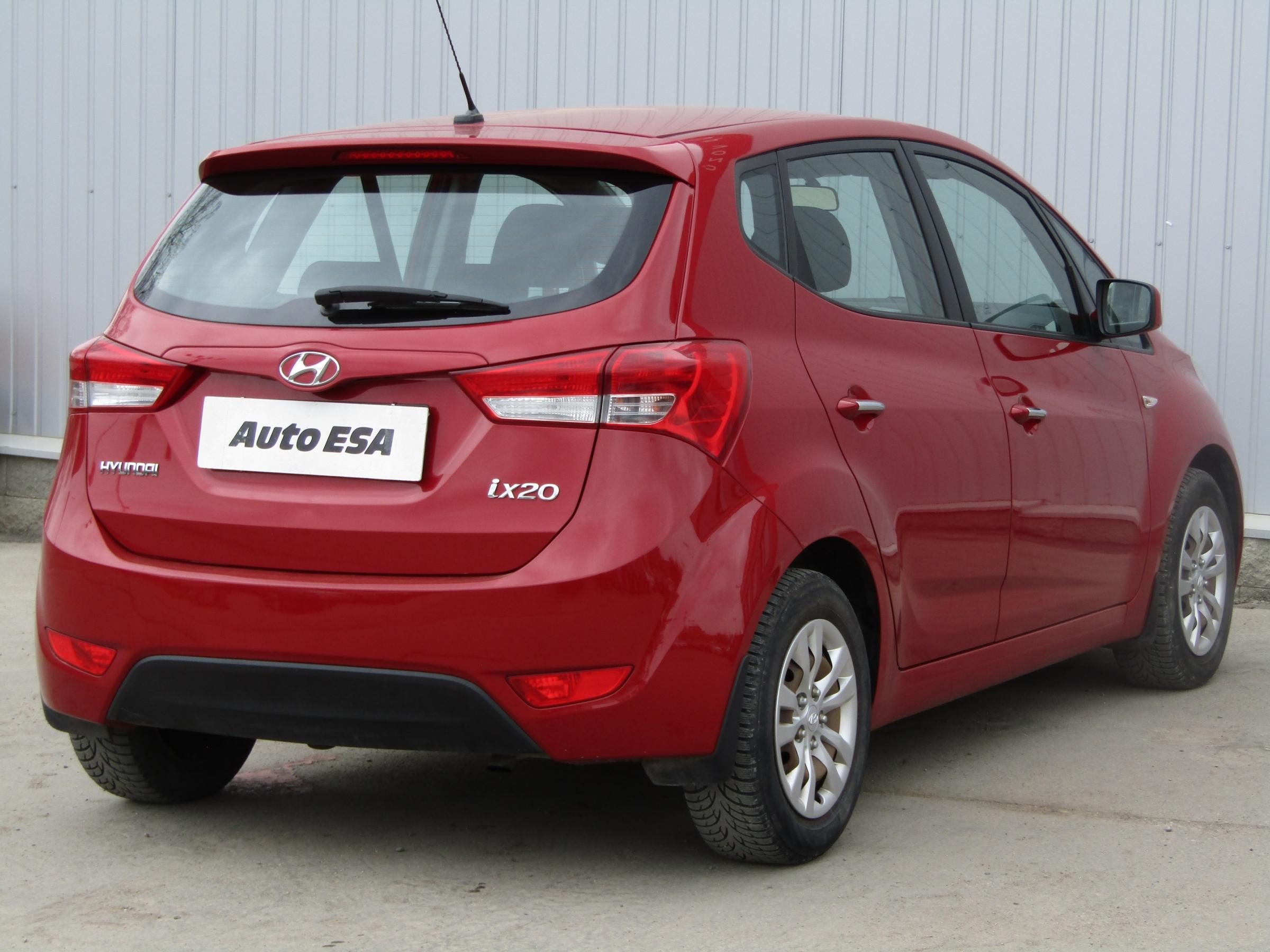 Hyundai ix20, 2016 - pohled č. 4