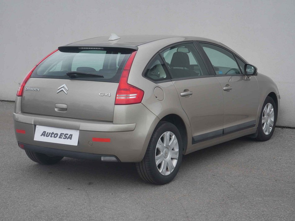 Citroën C4 1.4 16V 
