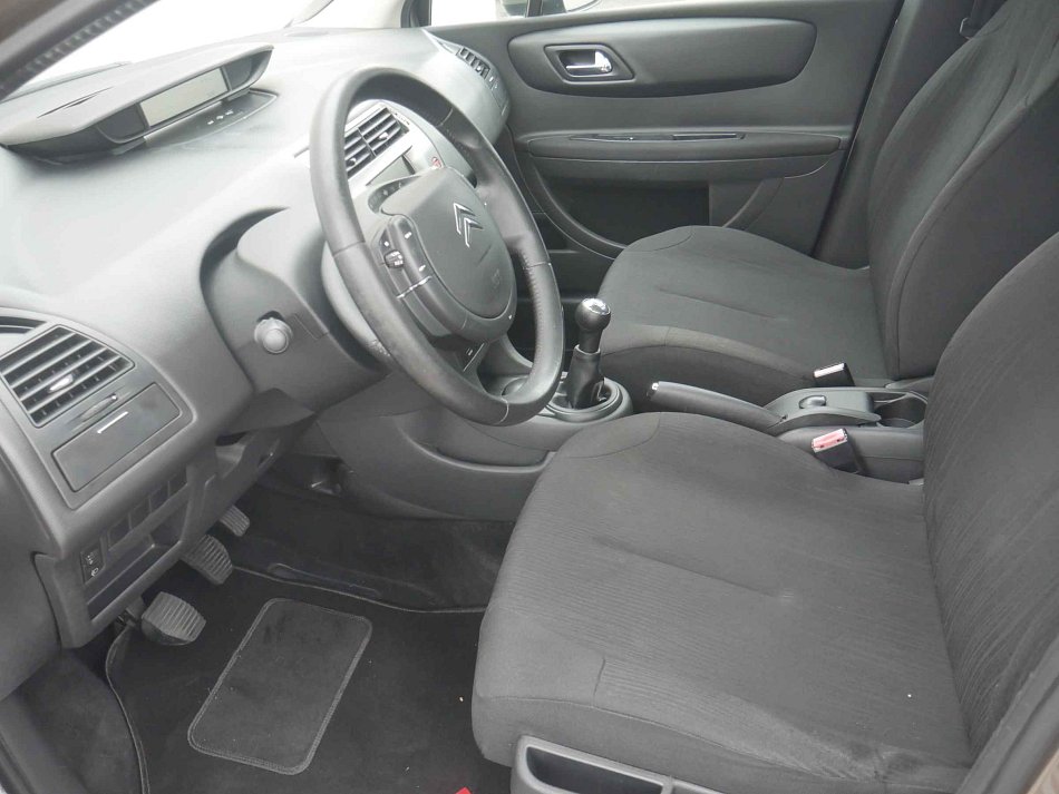 Citroën C4 1.4 16V 